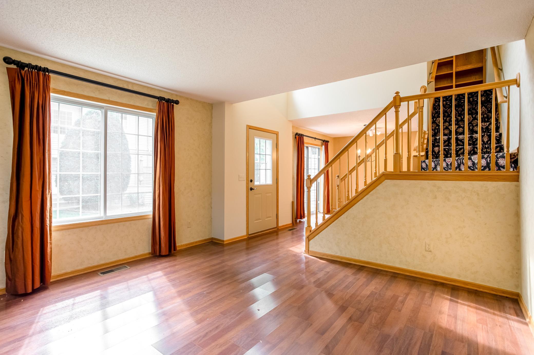 View of Residential at 1043 Lovell Lane, Roseville MN 55113, Roseville (4 of 30) - Mike Wilen | Minnesota Team Real Estate