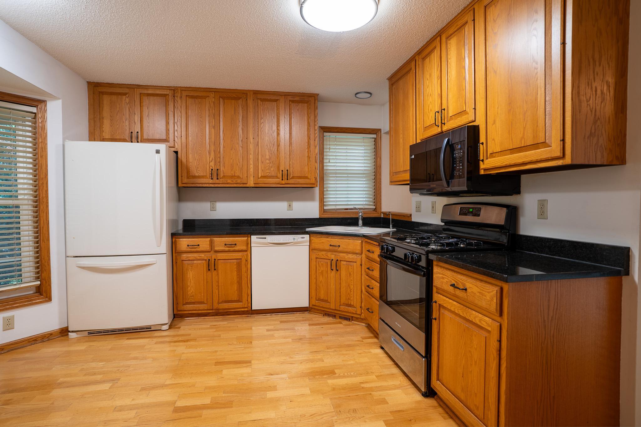 View of Residential at 9023 Nantwick Ridge, Brooklyn Park MN 55443, Brooklyn Park (6 of 27) - Mike Wilen | Minnesota Team Real Estate