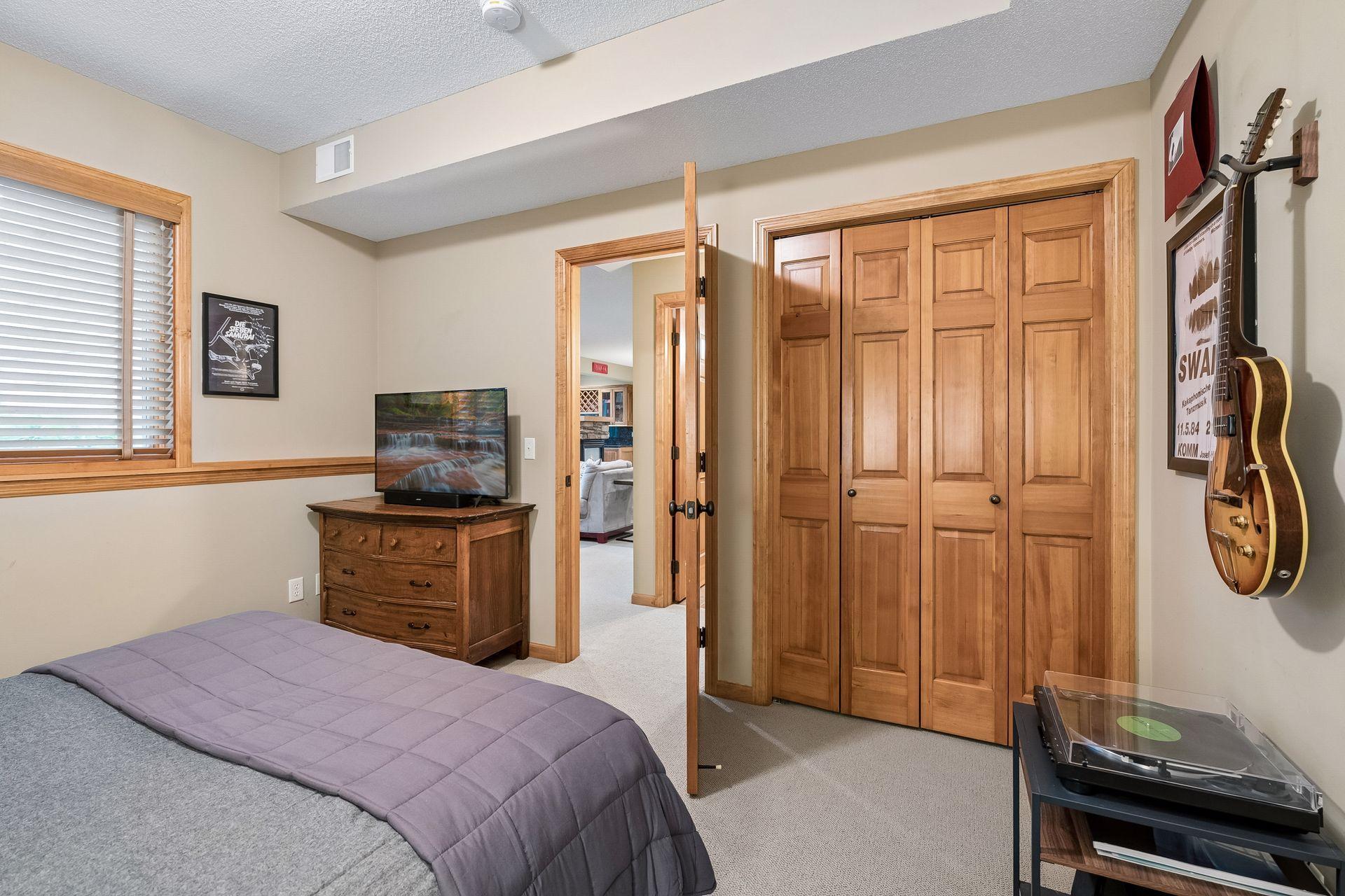 View of Residential at 9001 Springwood Drive, Woodbury MN 55125, Woodbury (41 of 78) - Mike Wilen | Minnesota Team Real Estate