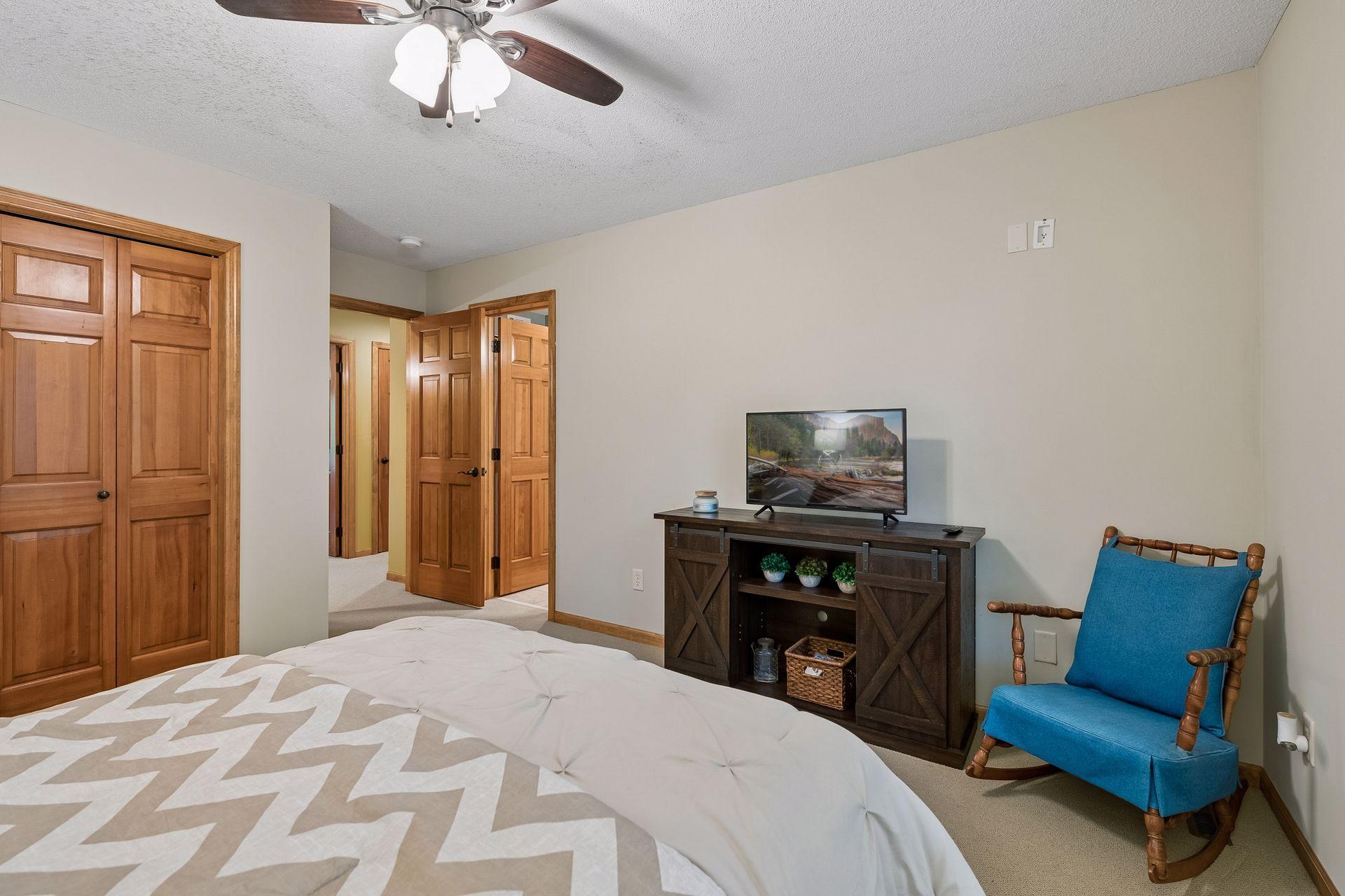 View of Residential at 9001 Springwood Drive, Woodbury MN 55125, Woodbury (72 of 78) - Mike Wilen | Minnesota Team Real Estate