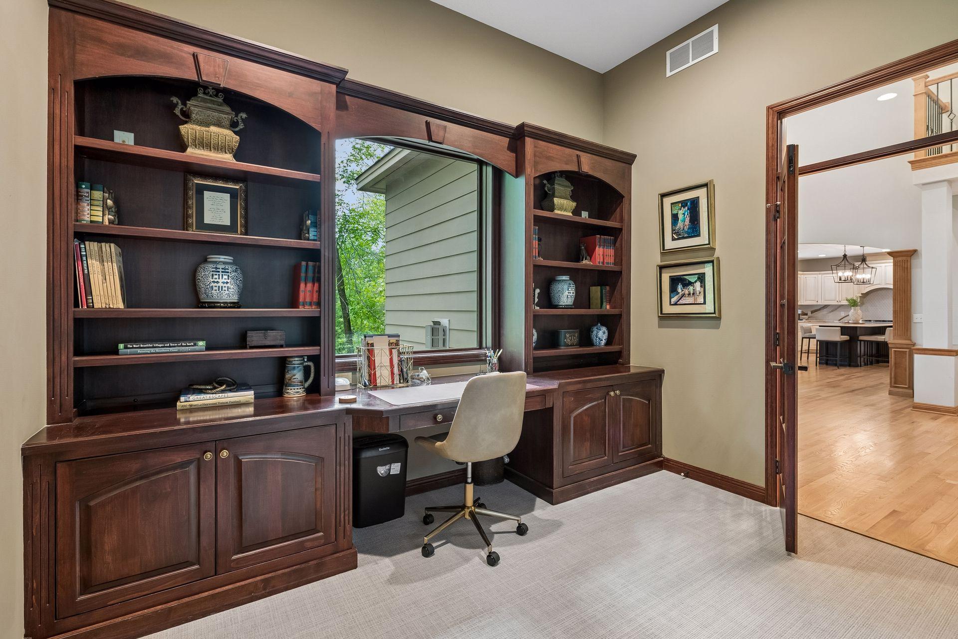 View of Residential at 9001 Springwood Drive, Woodbury MN 55125, Woodbury (70 of 78) - Mike Wilen | Minnesota Team Real Estate