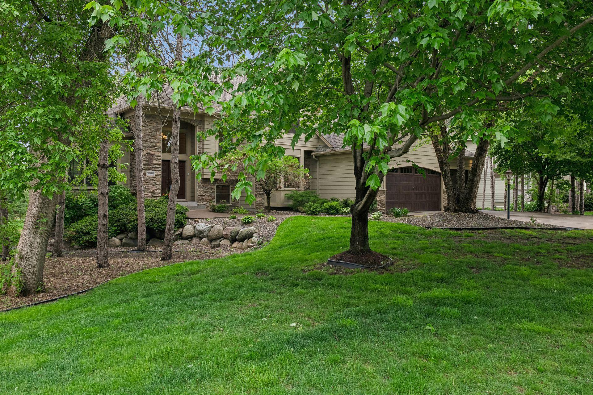 View of Residential at 9001 Springwood Drive, Woodbury MN 55125, Woodbury (62 of 78) - Mike Wilen | Minnesota Team Real Estate