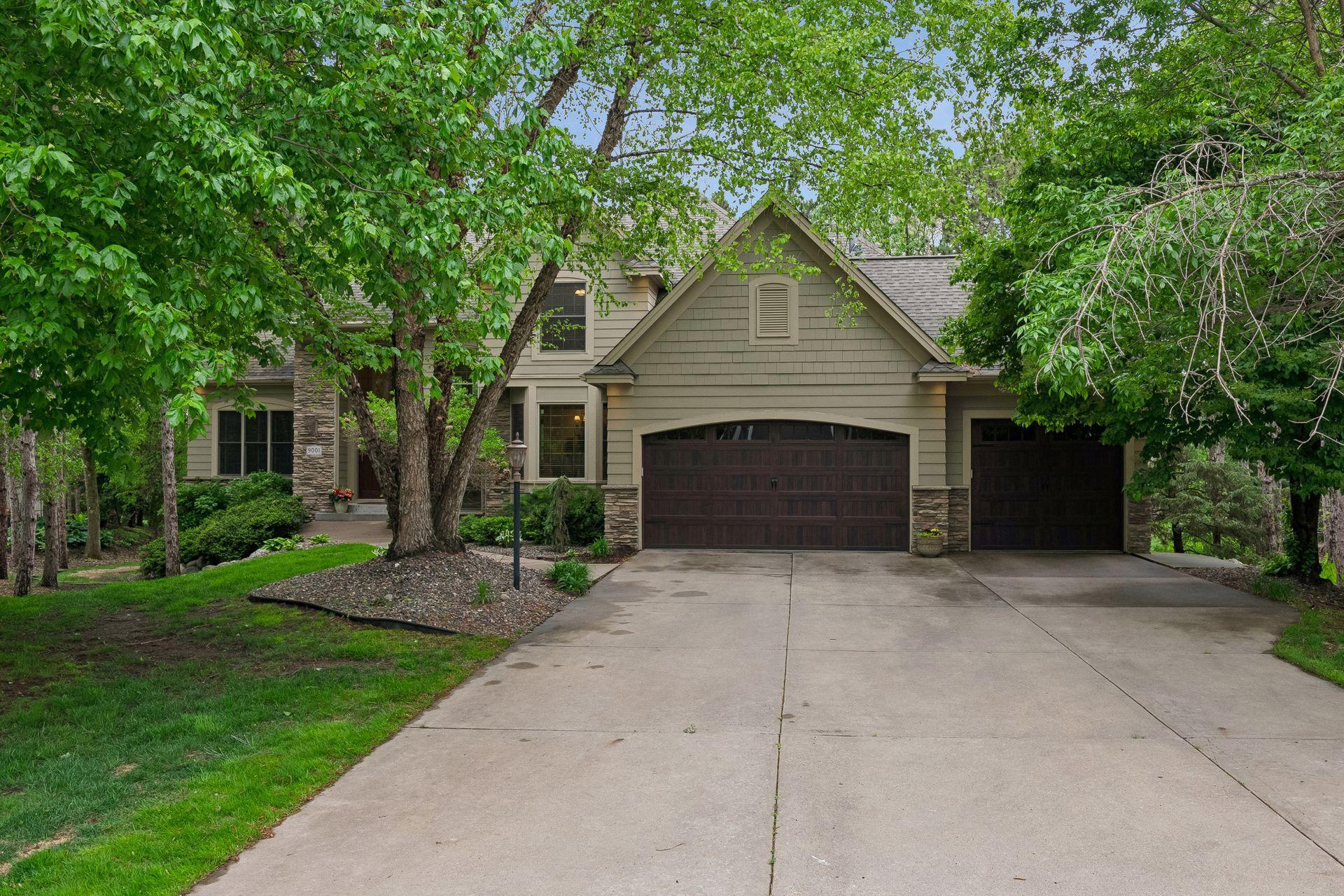 View of Residential at 9001 Springwood Drive, Woodbury MN 55125, Woodbury (59 of 78) - Mike Wilen | Minnesota Team Real Estate