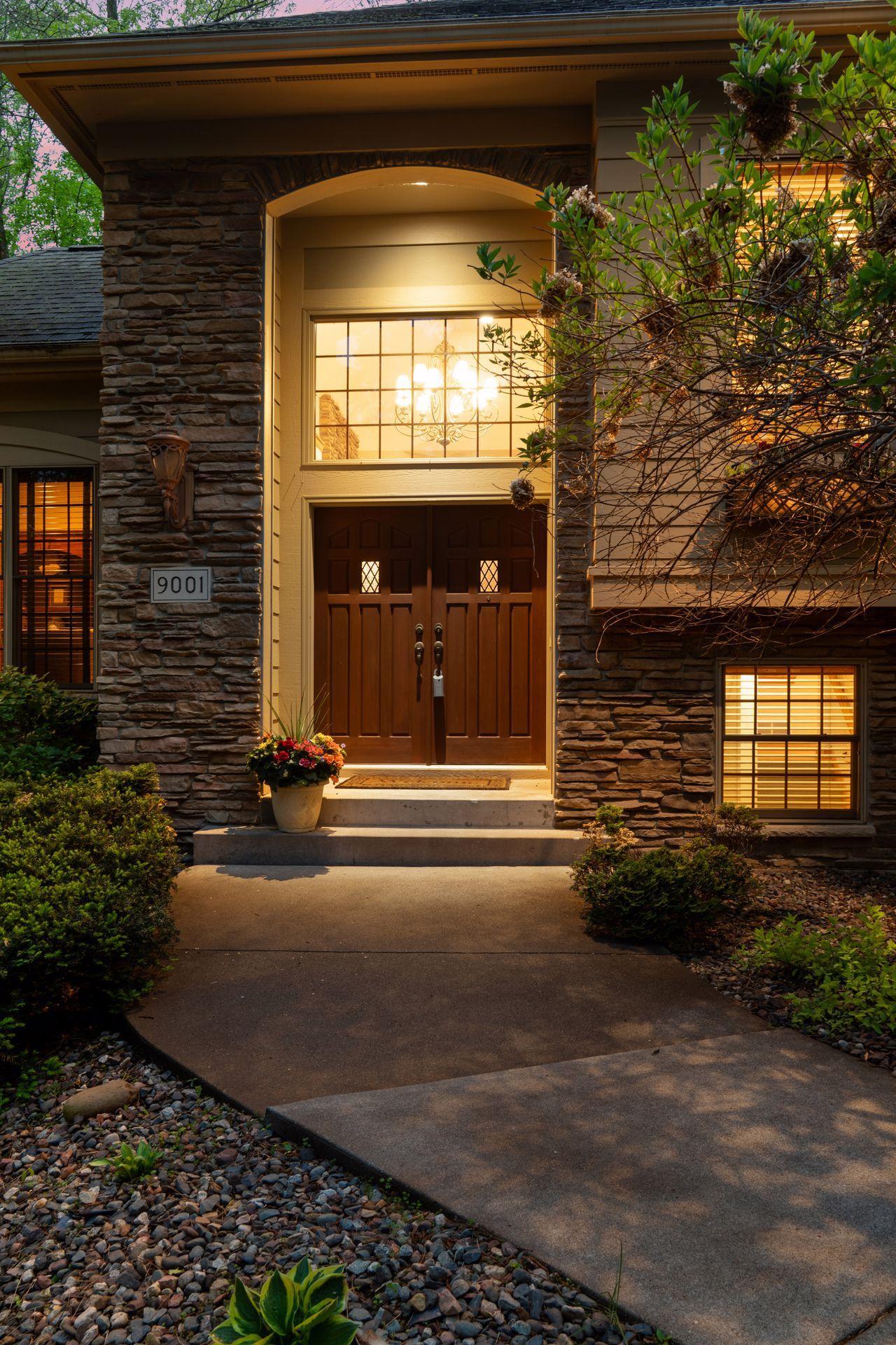 View of Residential at 9001 Springwood Drive, Woodbury MN 55125, Woodbury (53 of 78) - Mike Wilen | Minnesota Team Real Estate