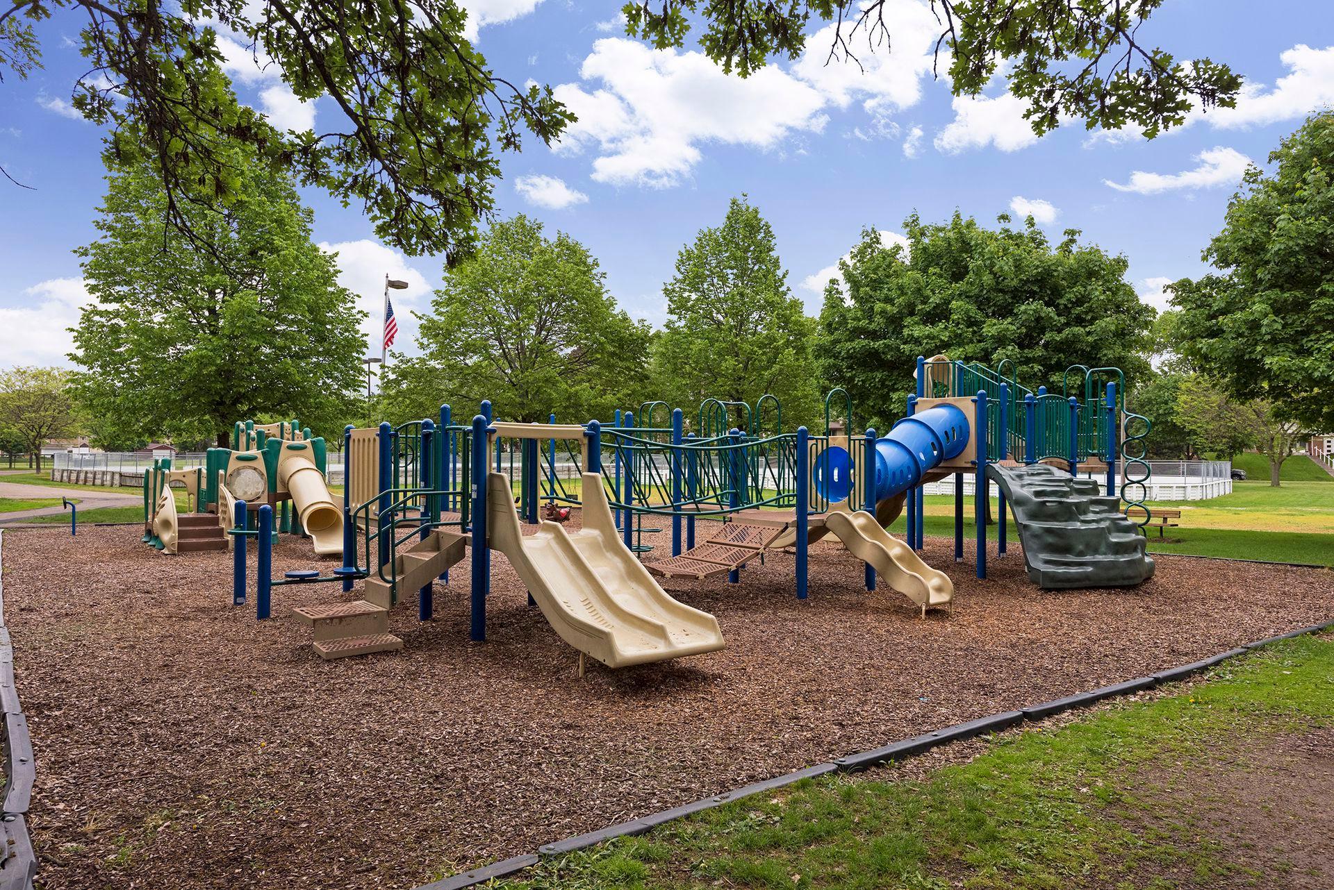 View of Residential at 3845 Crystal Lake Boulevard, Robbinsdale MN 55422, Robbinsdale (91 of 98) - Mike Wilen | Minnesota Team Real Estate
