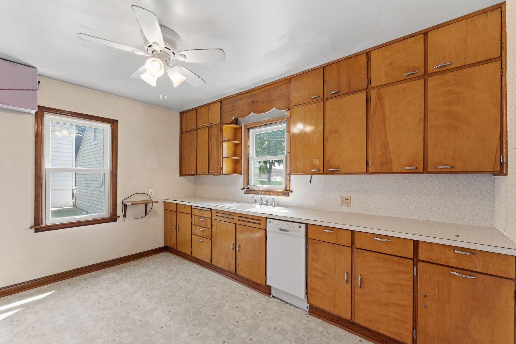 View of Residential at 509 1st Street, Hopkins MN 55343, Hopkins (4 of 55) - Mike Wilen | Minnesota Team Real Estate