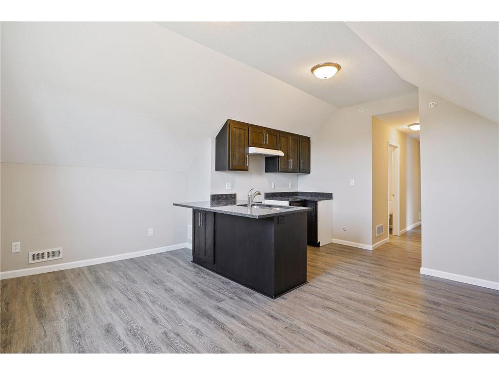 View of Residential Income at 2050 Broadway Avenue, Minneapolis MN 55411, Minneapolis (34 of 40) - Mike Wilen | Minnesota Team Real Estate