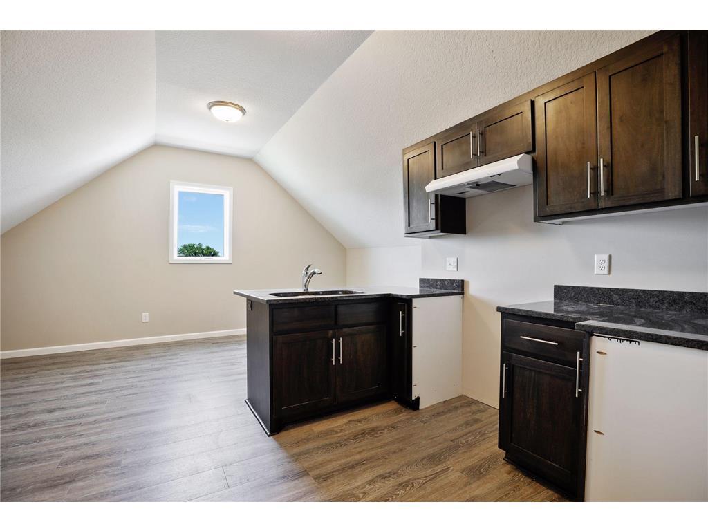 View of Residential Income at 2050 Broadway Avenue, Minneapolis MN 55411, Minneapolis (32 of 40) - Mike Wilen | Minnesota Team Real Estate