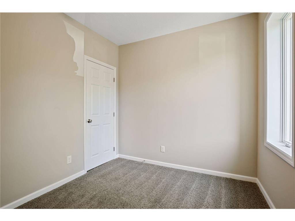 View of Residential Income at 2050 Broadway Avenue, Minneapolis MN 55411, Minneapolis (30 of 40) - Mike Wilen | Minnesota Team Real Estate