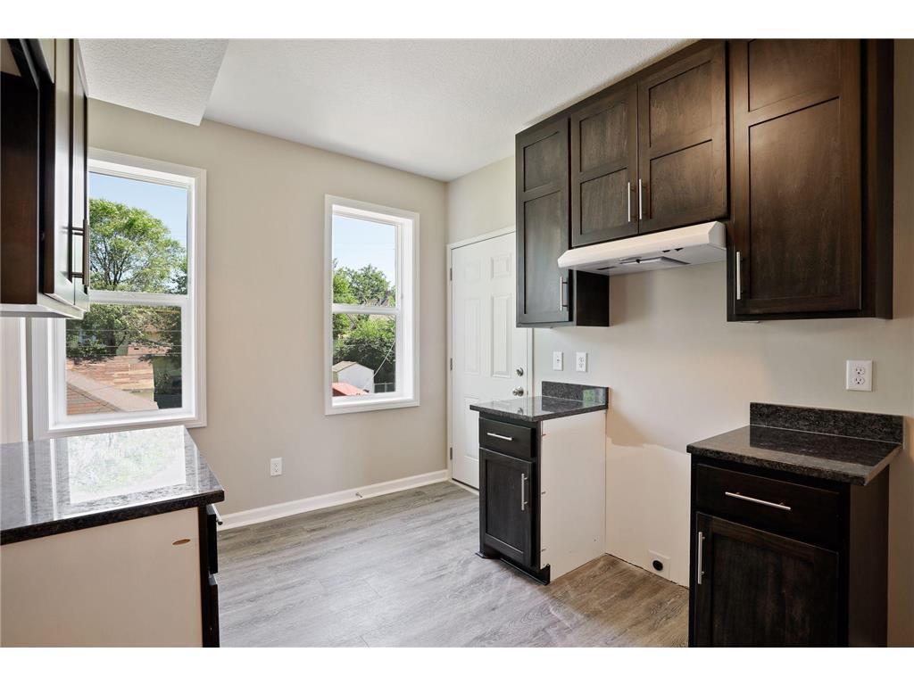View of Residential Income at 2050 Broadway Avenue, Minneapolis MN 55411, Minneapolis (29 of 40) - Mike Wilen | Minnesota Team Real Estate