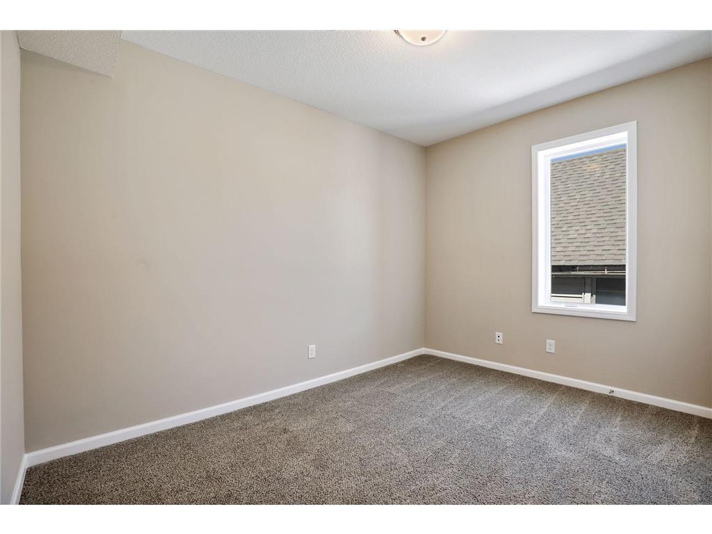 View of Residential Income at 2050 Broadway Avenue, Minneapolis MN 55411, Minneapolis (23 of 40) - Mike Wilen | Minnesota Team Real Estate