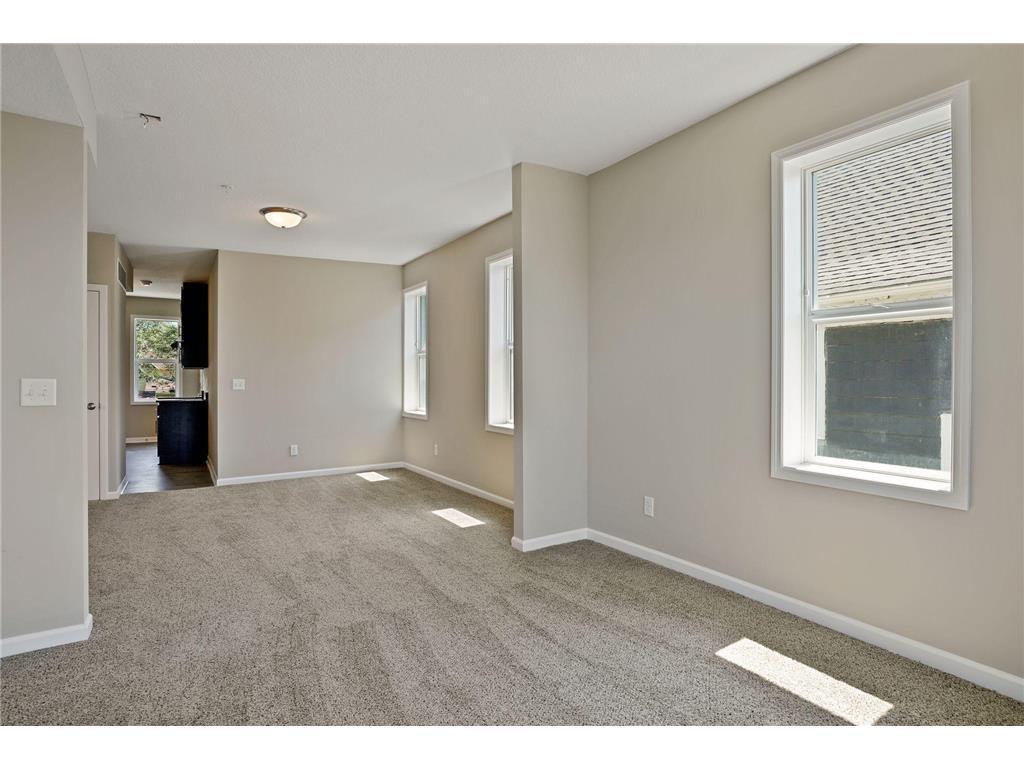 View of Residential Income at 2050 Broadway Avenue, Minneapolis MN 55411, Minneapolis (21 of 40) - Mike Wilen | Minnesota Team Real Estate