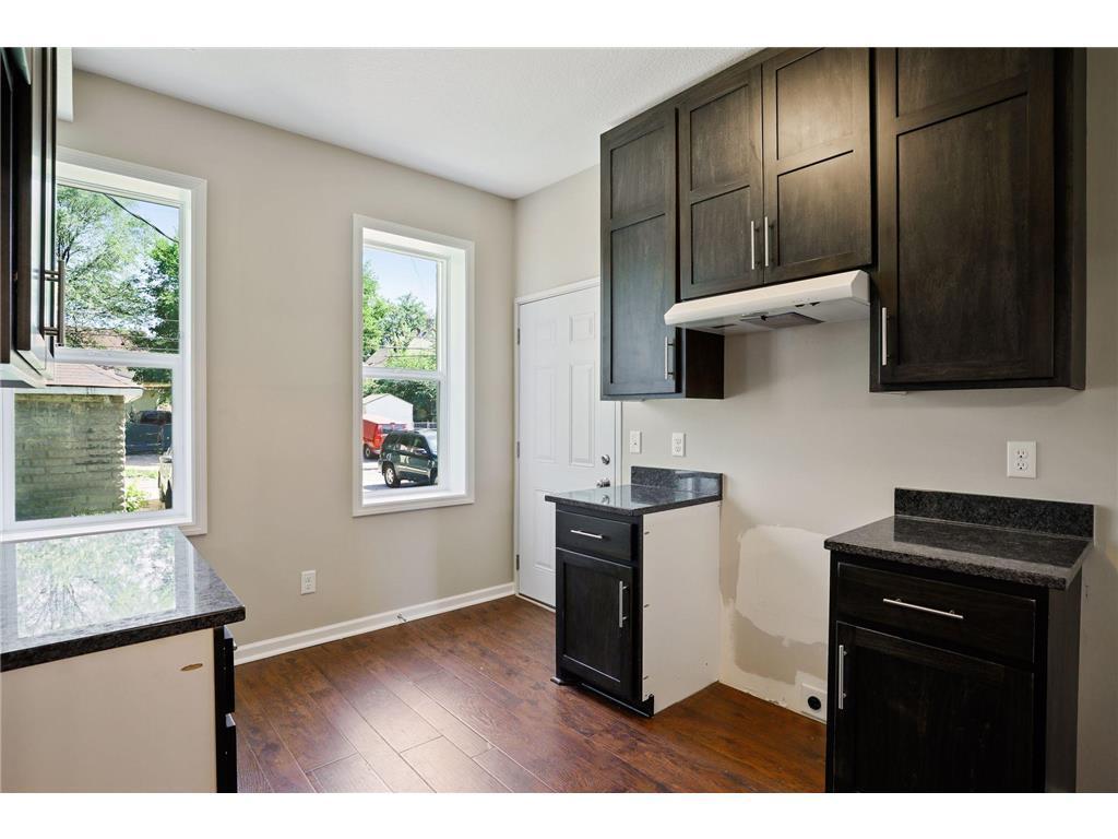 View of Residential Income at 2050 Broadway Avenue, Minneapolis MN 55411, Minneapolis (18 of 40) - Mike Wilen | Minnesota Team Real Estate