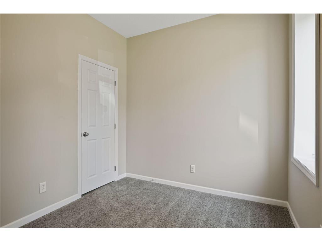 View of Residential Income at 2050 Broadway Avenue, Minneapolis MN 55411, Minneapolis (13 of 40) - Mike Wilen | Minnesota Team Real Estate