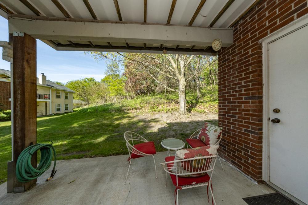 View of Residential at 723 Larpenteur Avenue #723A, Maplewood MN 55117, Maplewood (18 of 24) - Mike Wilen | Minnesota Team Real Estate