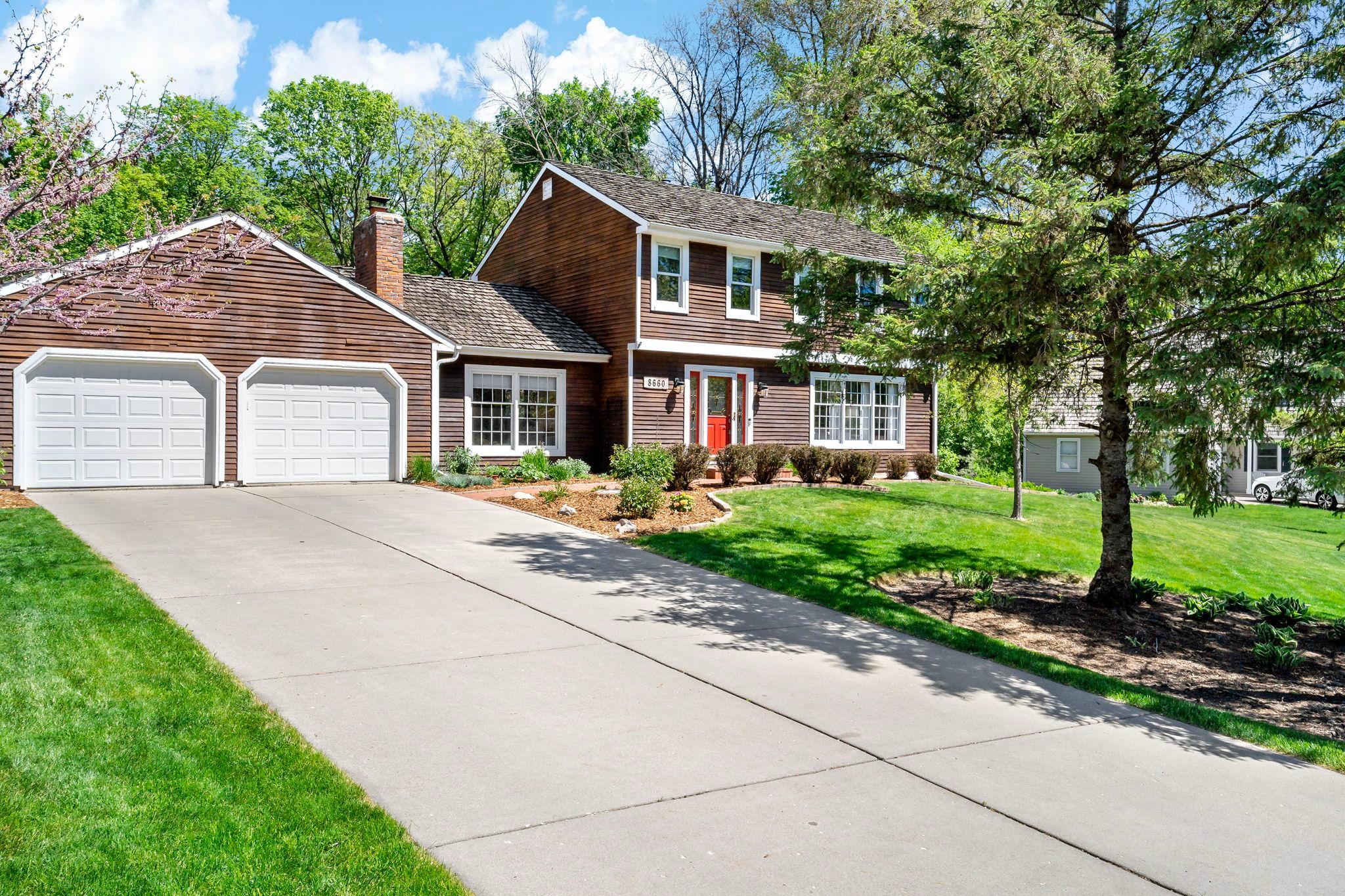 View of Residential at 8660 Black Maple Drive, Eden Prairie MN 55344, Eden Prairie - Mike Wilen | Minnesota Team Real Estate