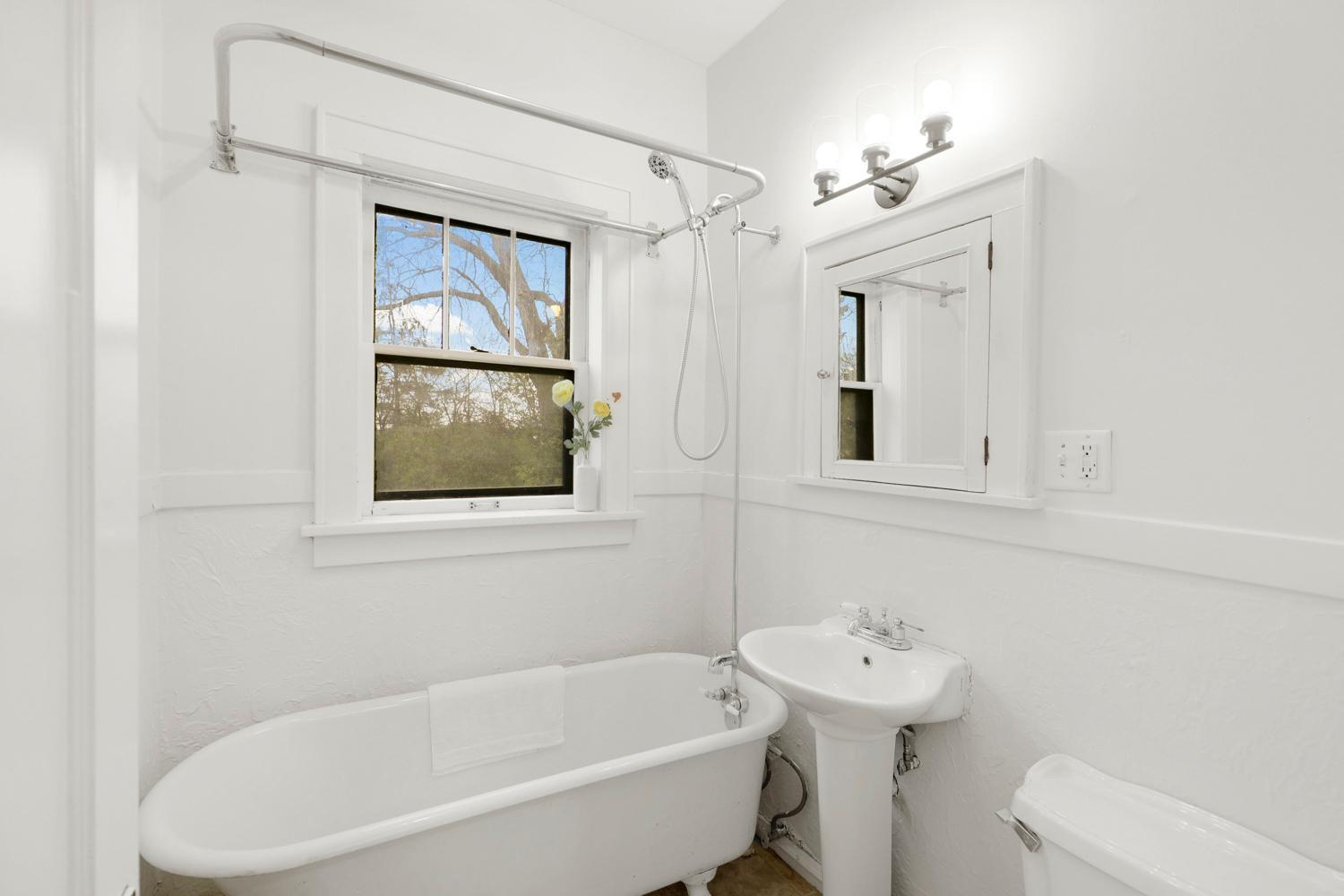 View of Residential at 220 Marshall Avenue #3, Saint Paul MN 55102, Saint Paul (5 of 23) - Mike Wilen | Minnesota Team Real Estate