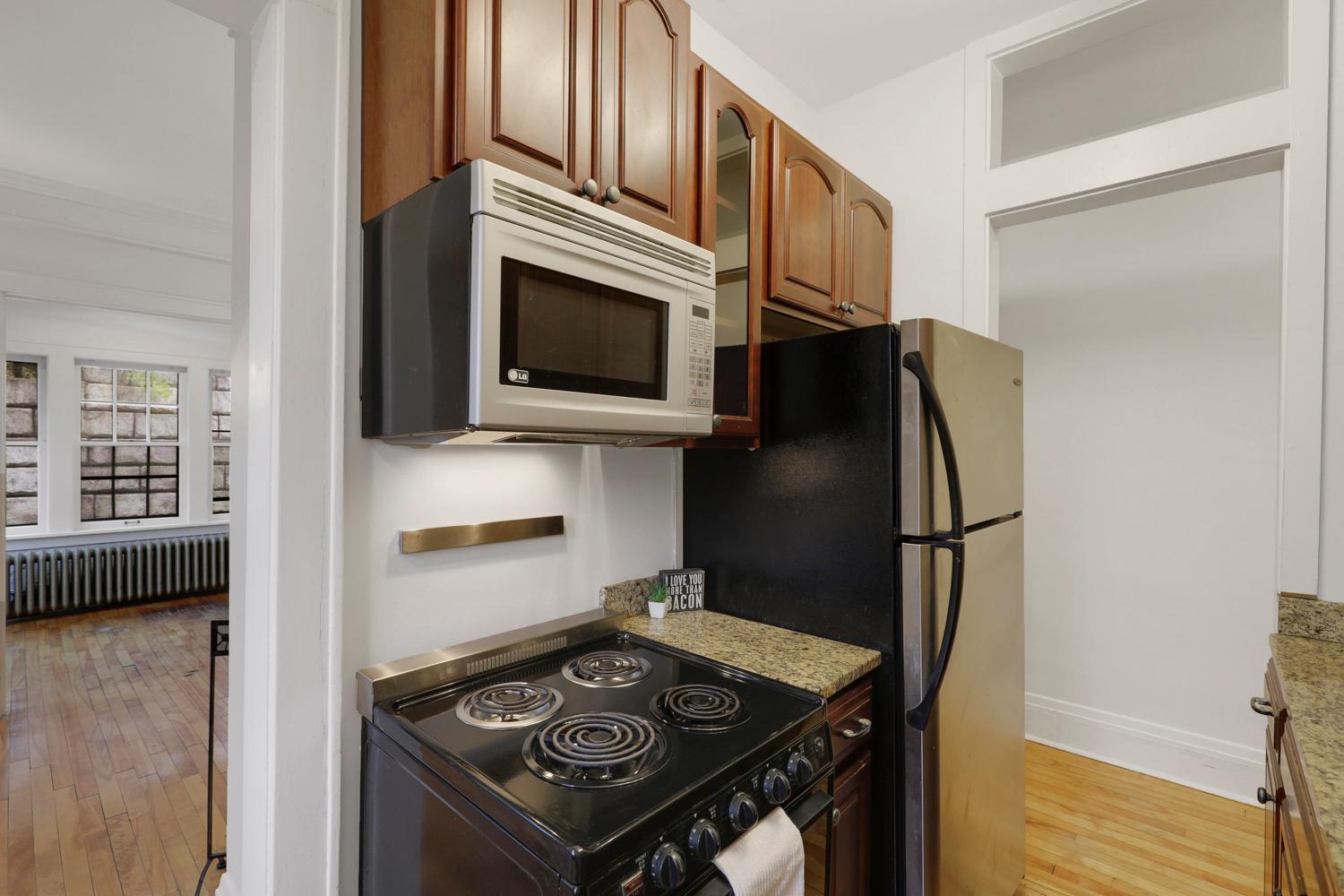 View of Residential at 220 Marshall Avenue #3, Saint Paul MN 55102, Saint Paul (9 of 23) - Mike Wilen | Minnesota Team Real Estate