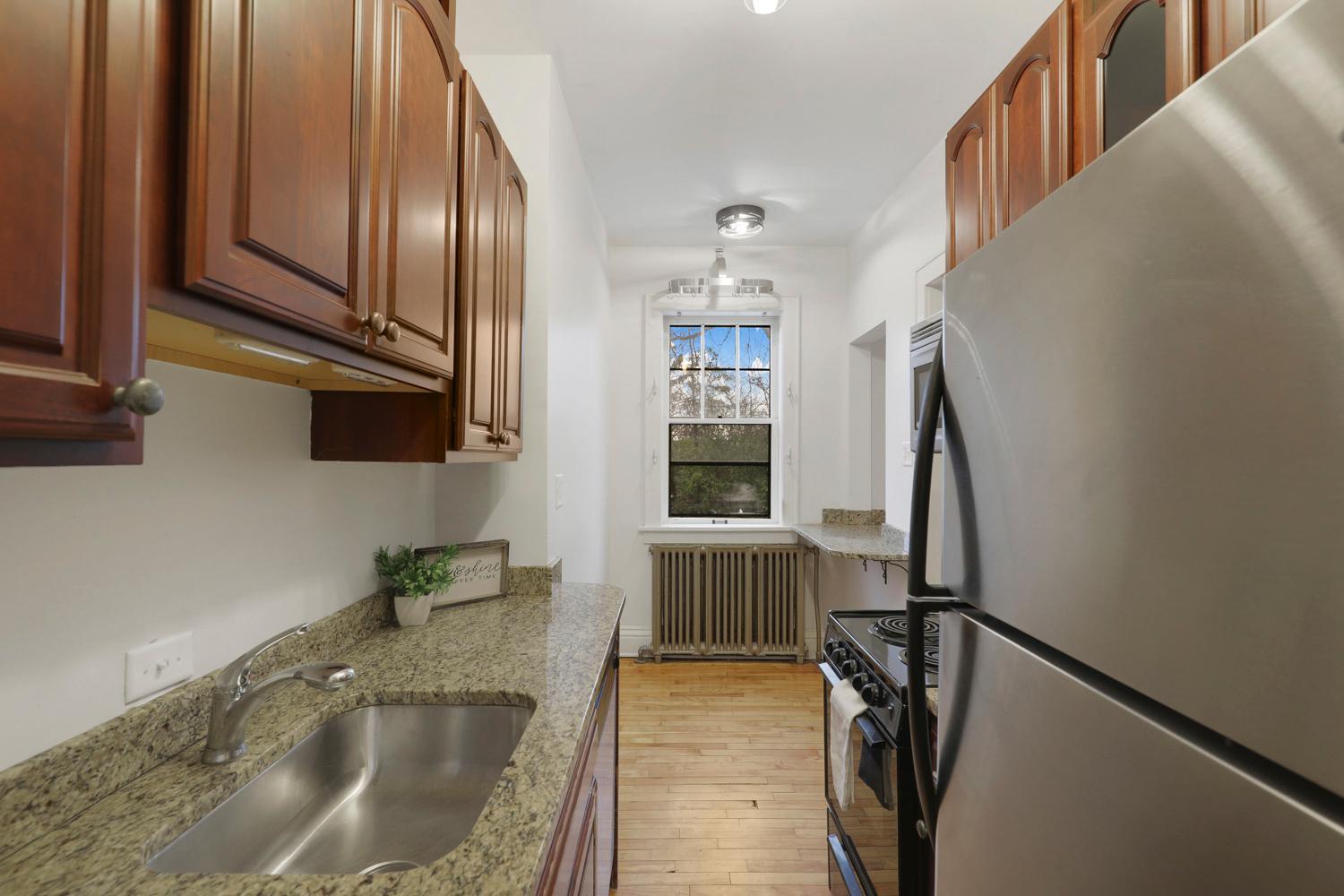View of Residential at 220 Marshall Avenue #3, Saint Paul MN 55102, Saint Paul (6 of 23) - Mike Wilen | Minnesota Team Real Estate