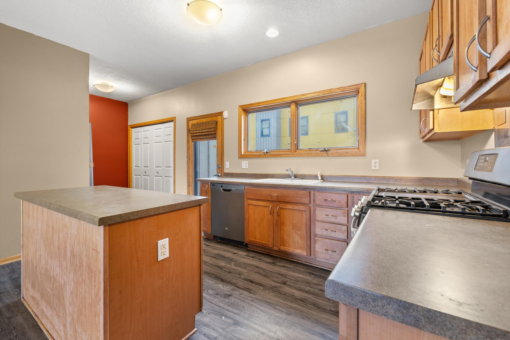 View of Residential at 568 State Street #C, Saint Paul MN 55107, Saint Paul (14 of 41) - Mike Wilen | Minnesota Team Real Estate