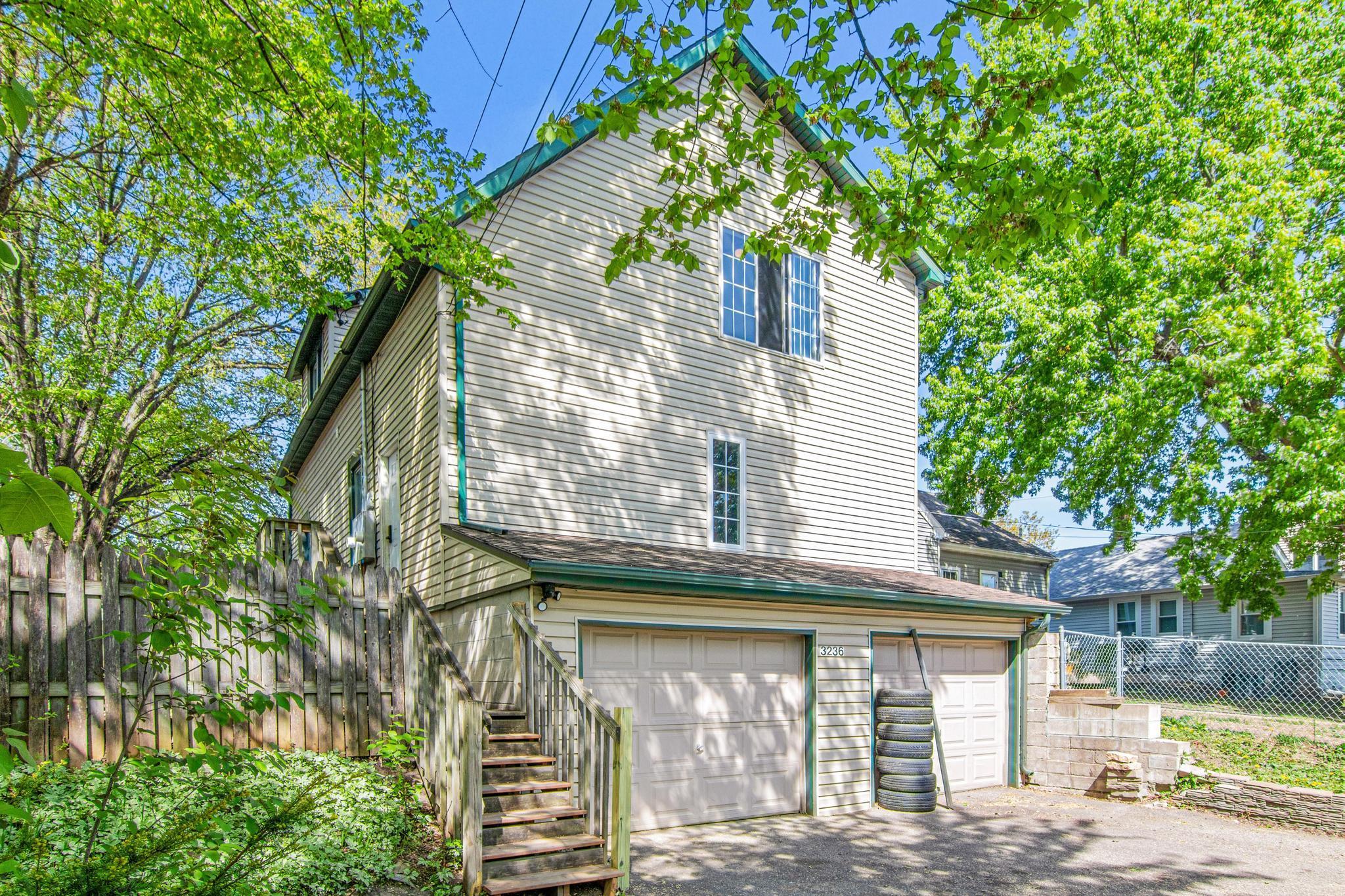 View of Residential Income at 3236 James Avenue, Minneapolis MN 55412, Minneapolis (33 of 38) - Mike Wilen | Minnesota Team Real Estate