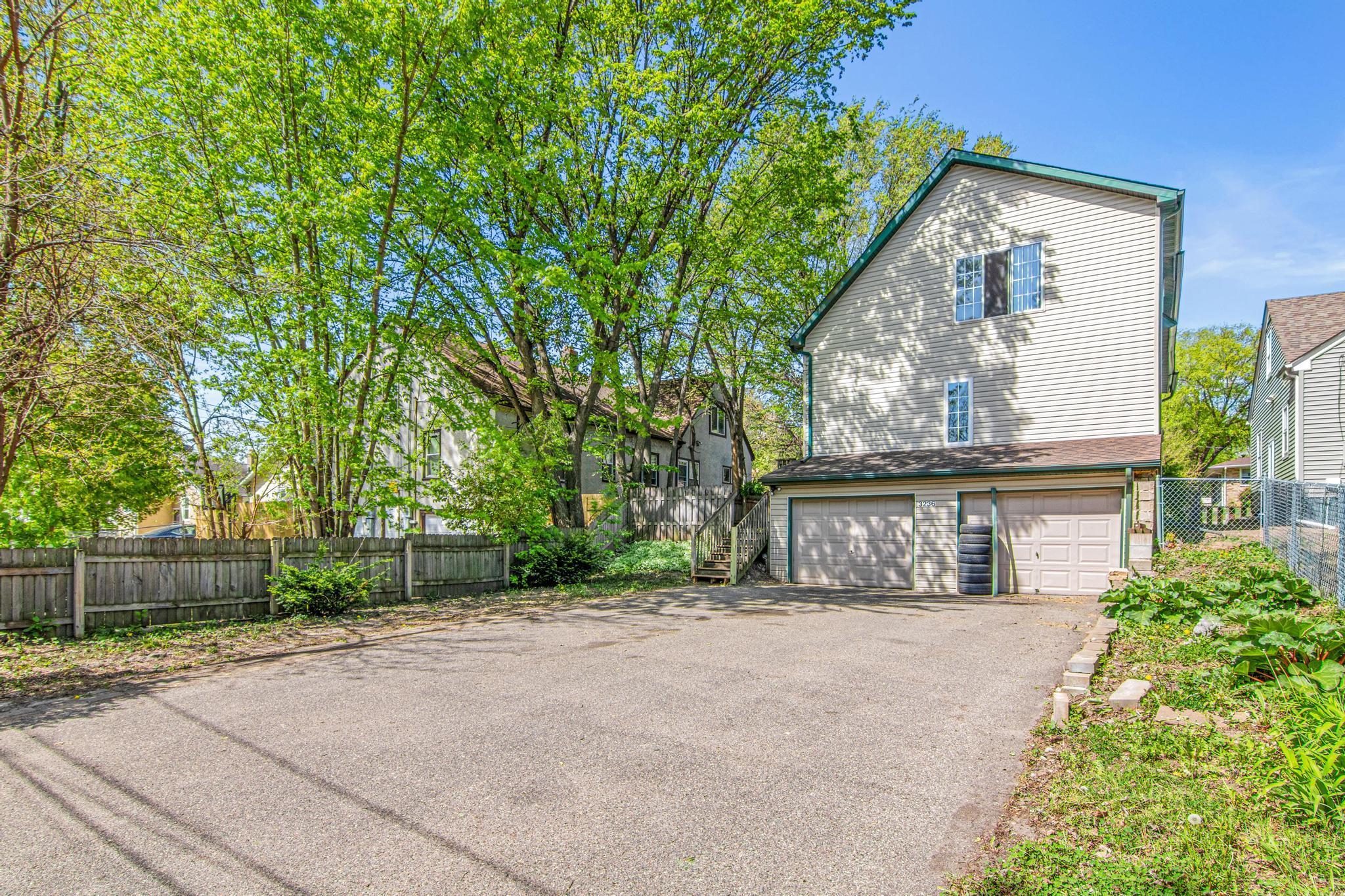 View of Residential Income at 3236 James Avenue, Minneapolis MN 55412, Minneapolis (32 of 38) - Mike Wilen | Minnesota Team Real Estate