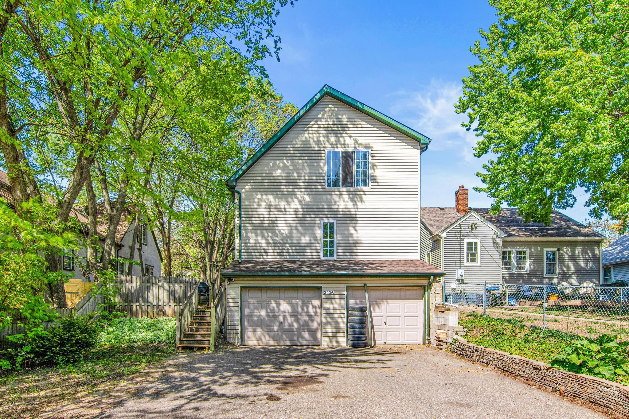 View of Residential Income at 3236 James Avenue, Minneapolis MN 55412, Minneapolis (31 of 38) - Mike Wilen | Minnesota Team Real Estate