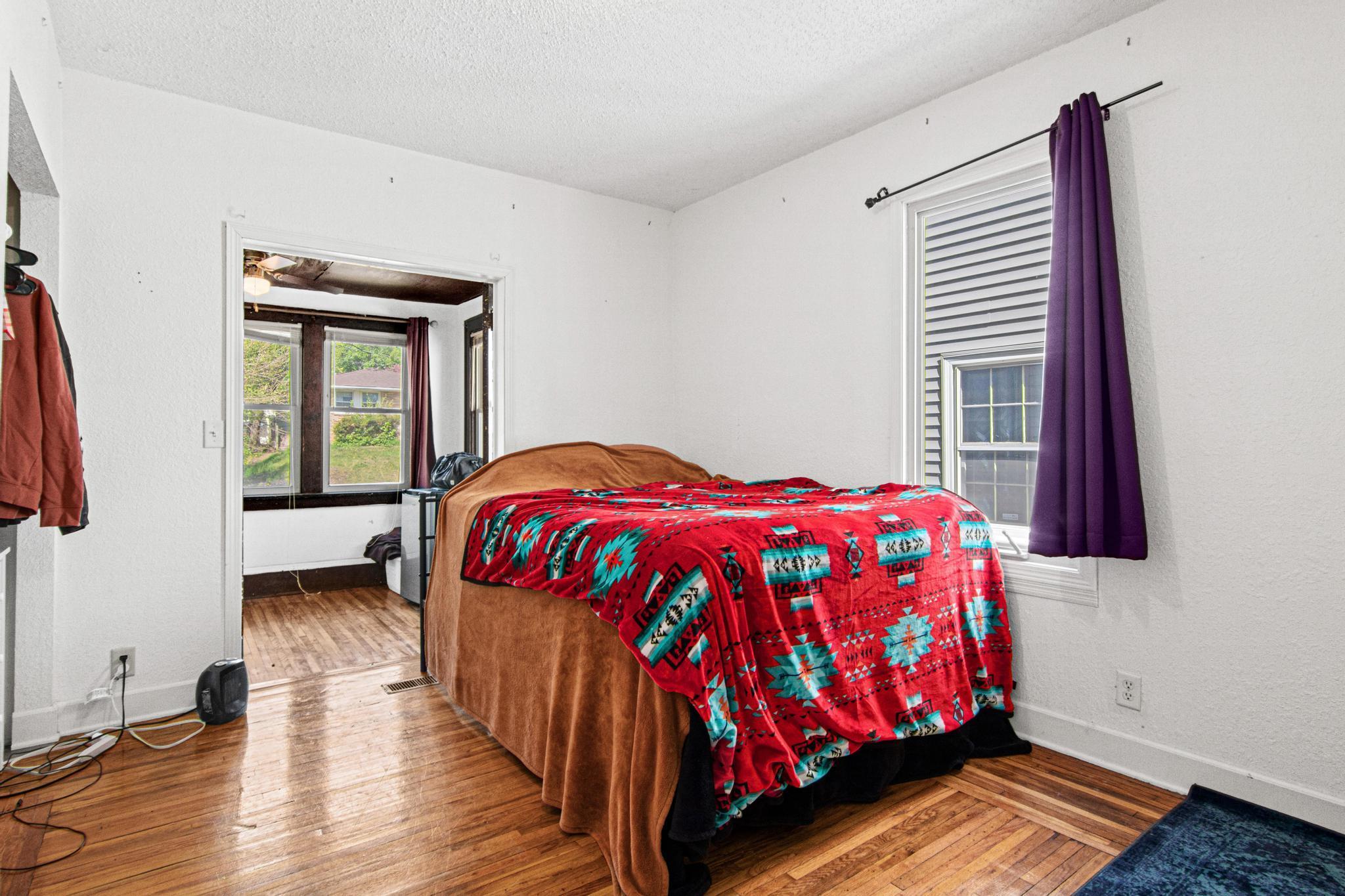 View of Residential Income at 3236 James Avenue, Minneapolis MN 55412, Minneapolis (13 of 38) - Mike Wilen | Minnesota Team Real Estate