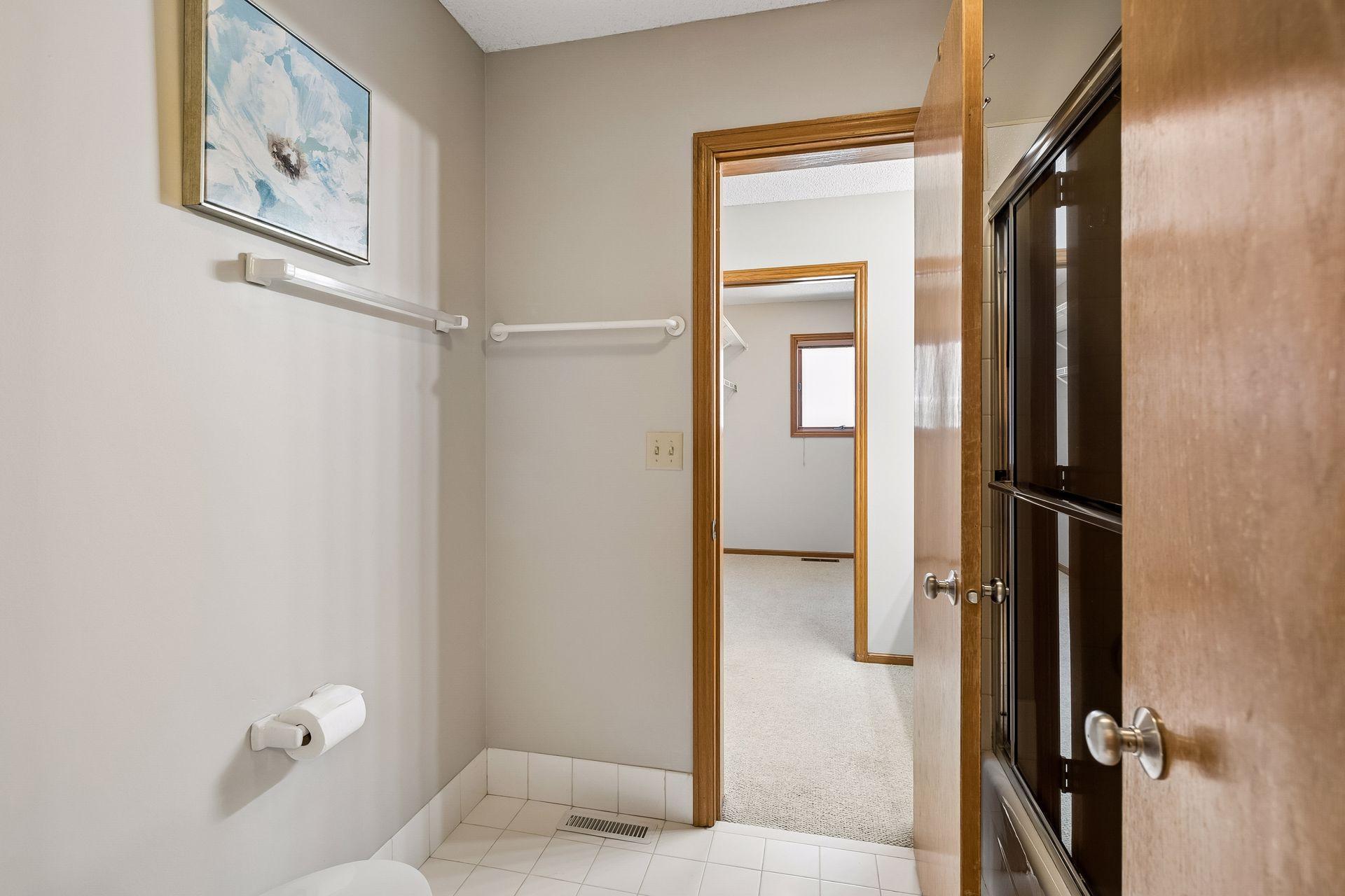 View of Residential at 930 Dartmouth Place, Minneapolis MN 55414, Minneapolis (32 of 48) - Mike Wilen | Minnesota Team Real Estate