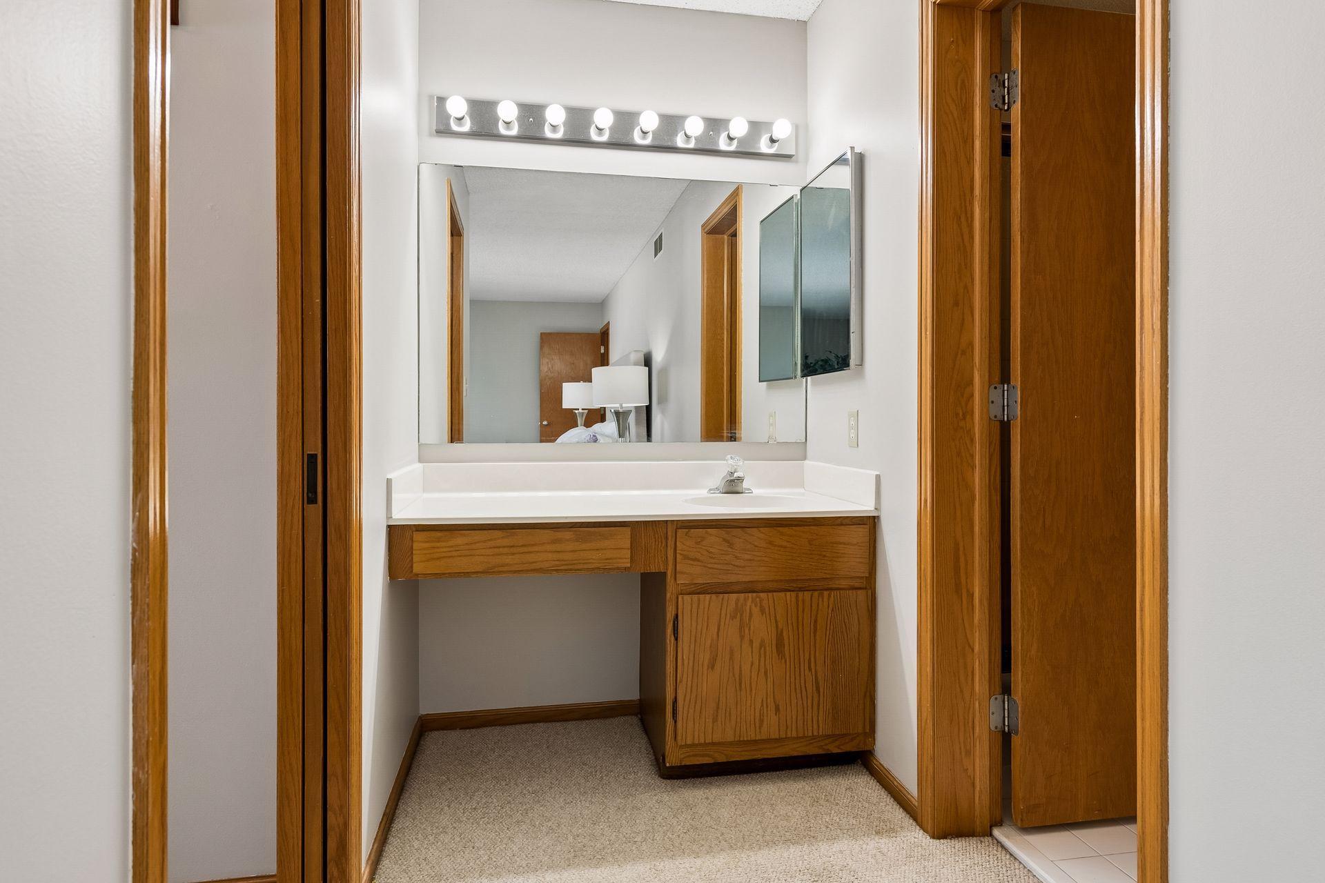 View of Residential at 930 Dartmouth Place, Minneapolis MN 55414, Minneapolis (30 of 48) - Mike Wilen | Minnesota Team Real Estate
