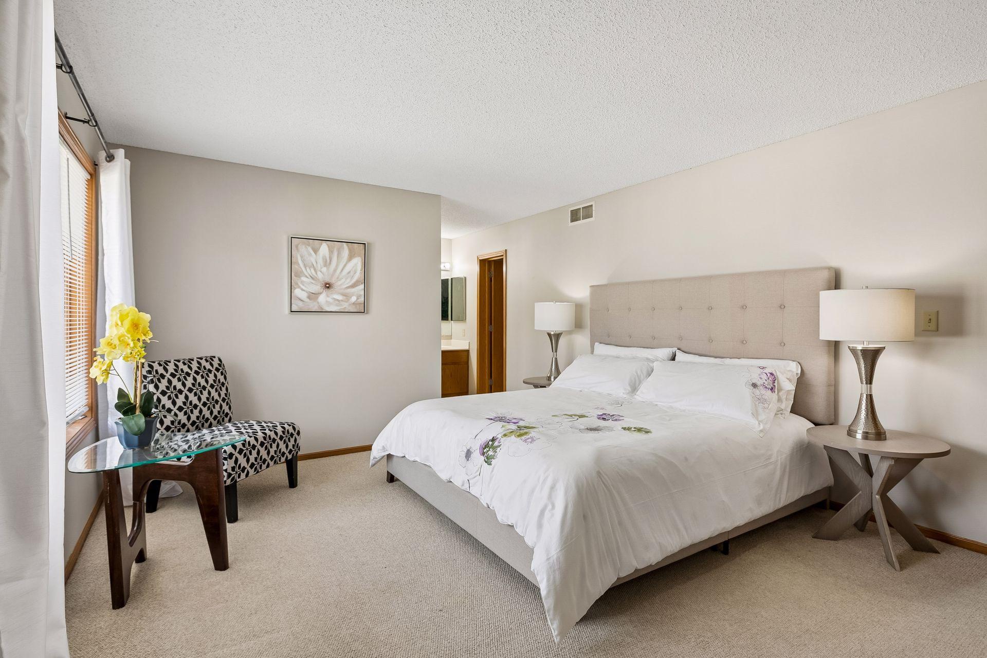 View of Residential at 930 Dartmouth Place, Minneapolis MN 55414, Minneapolis (27 of 48) - Mike Wilen | Minnesota Team Real Estate