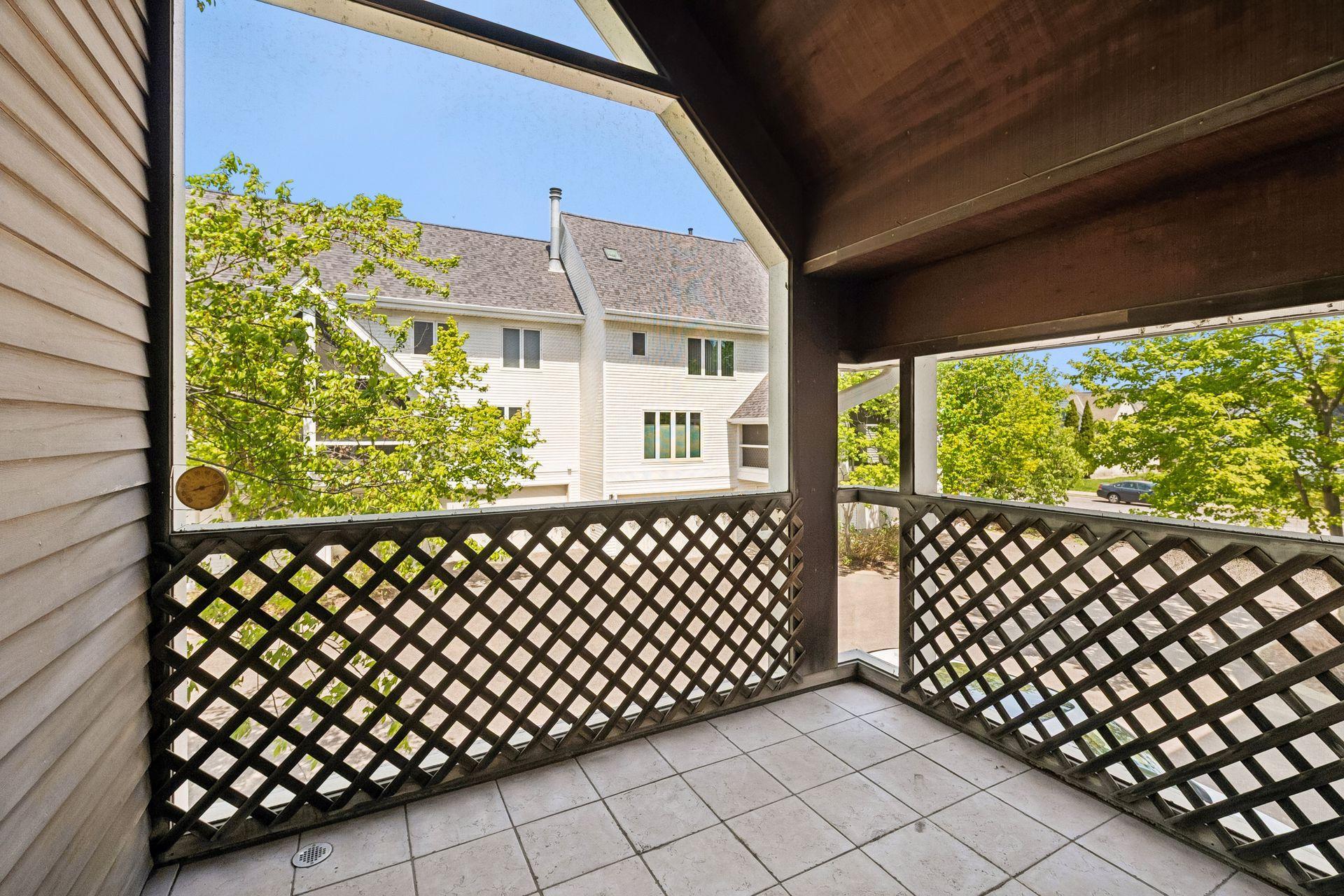 View of Residential at 930 Dartmouth Place, Minneapolis MN 55414, Minneapolis (24 of 48) - Mike Wilen | Minnesota Team Real Estate