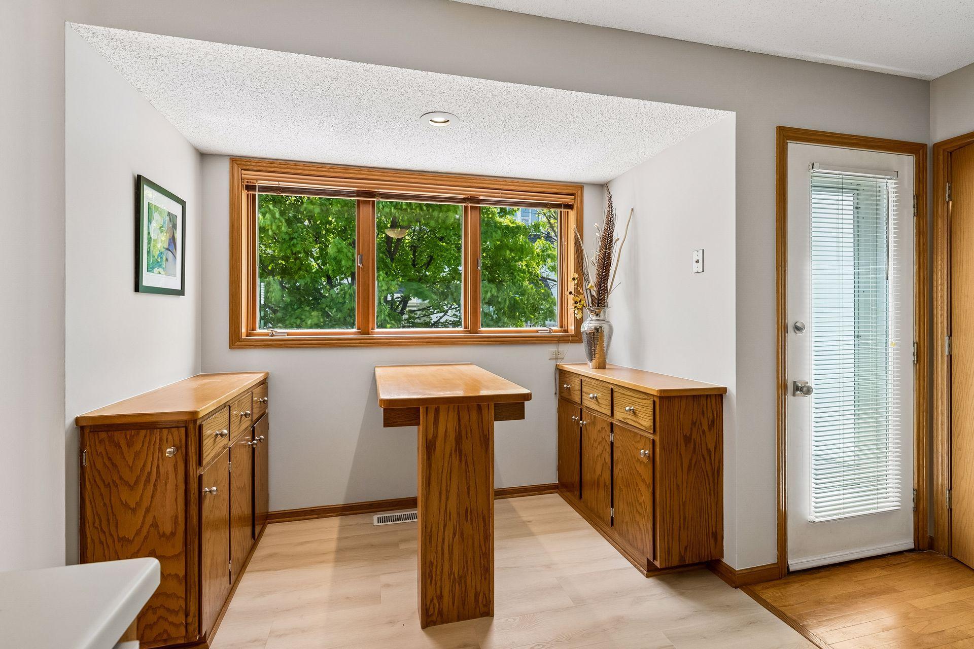 View of Residential at 930 Dartmouth Place, Minneapolis MN 55414, Minneapolis (19 of 48) - Mike Wilen | Minnesota Team Real Estate