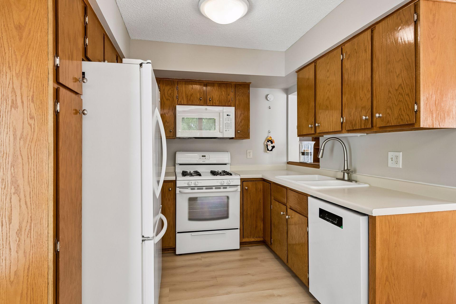 View of Residential at 930 Dartmouth Place, Minneapolis MN 55414, Minneapolis (18 of 48) - Mike Wilen | Minnesota Team Real Estate