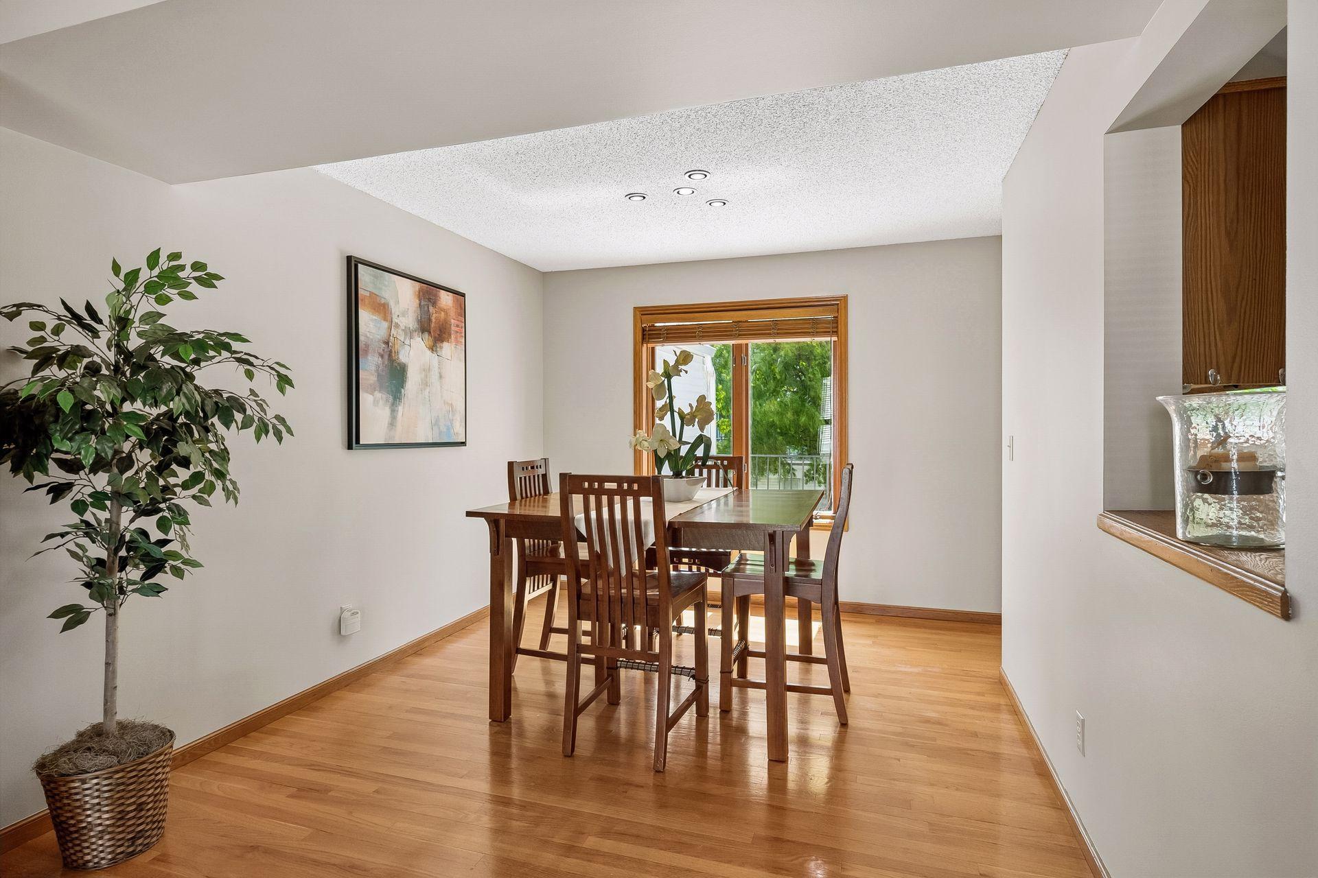 View of Residential at 930 Dartmouth Place, Minneapolis MN 55414, Minneapolis (14 of 48) - Mike Wilen | Minnesota Team Real Estate