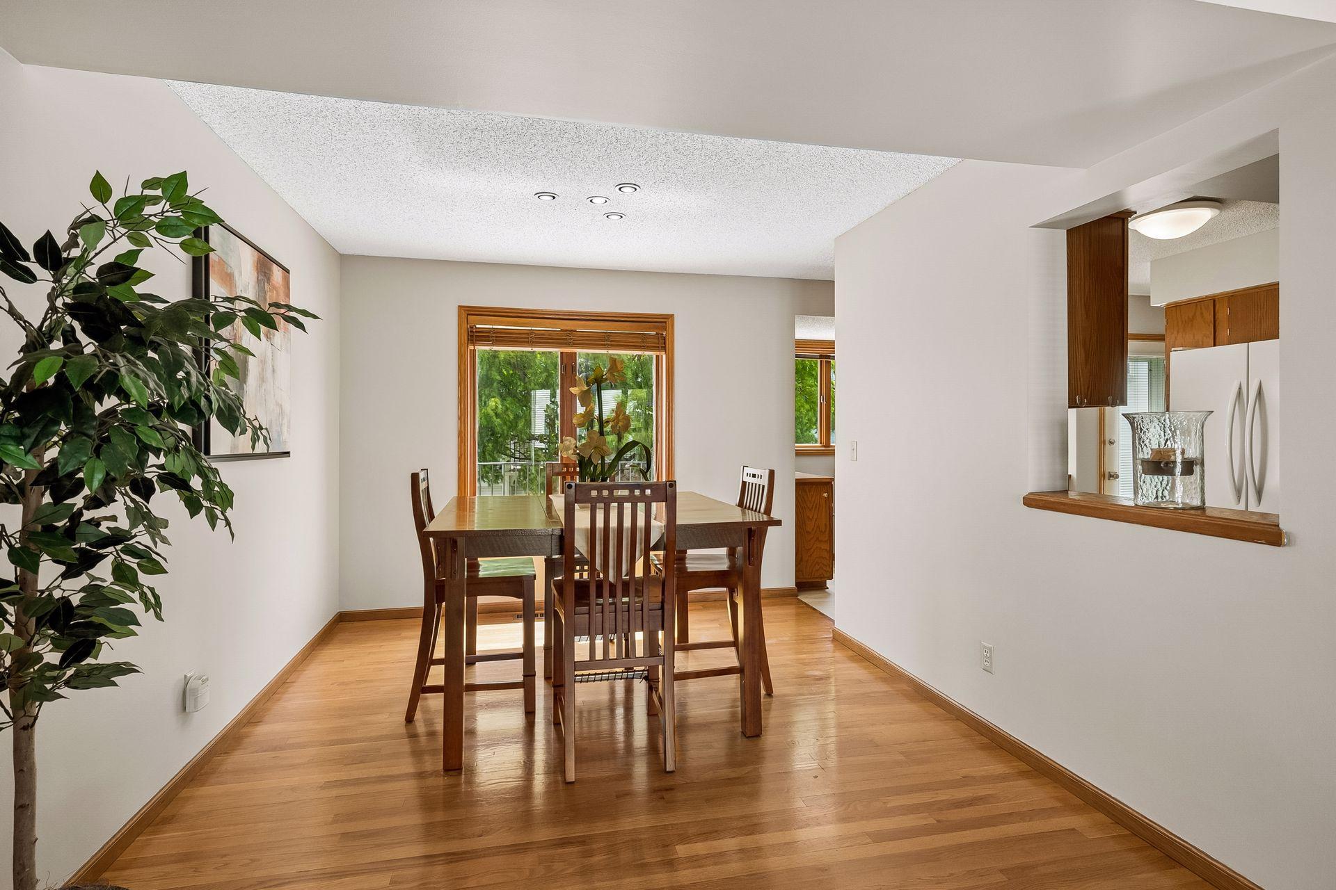 View of Residential at 930 Dartmouth Place, Minneapolis MN 55414, Minneapolis (13 of 48) - Mike Wilen | Minnesota Team Real Estate