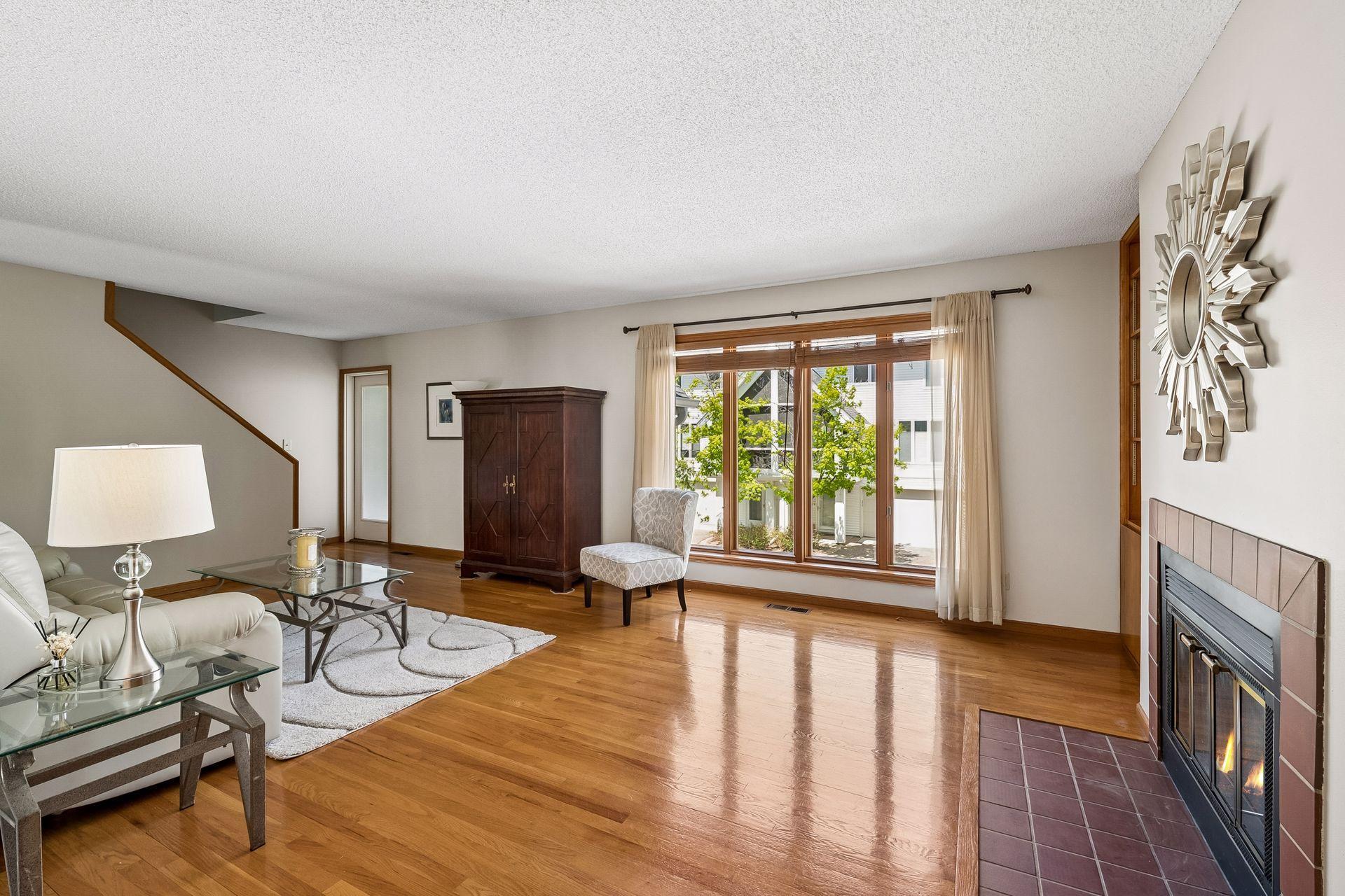 View of Residential at 930 Dartmouth Place, Minneapolis MN 55414, Minneapolis (8 of 48) - Mike Wilen | Minnesota Team Real Estate