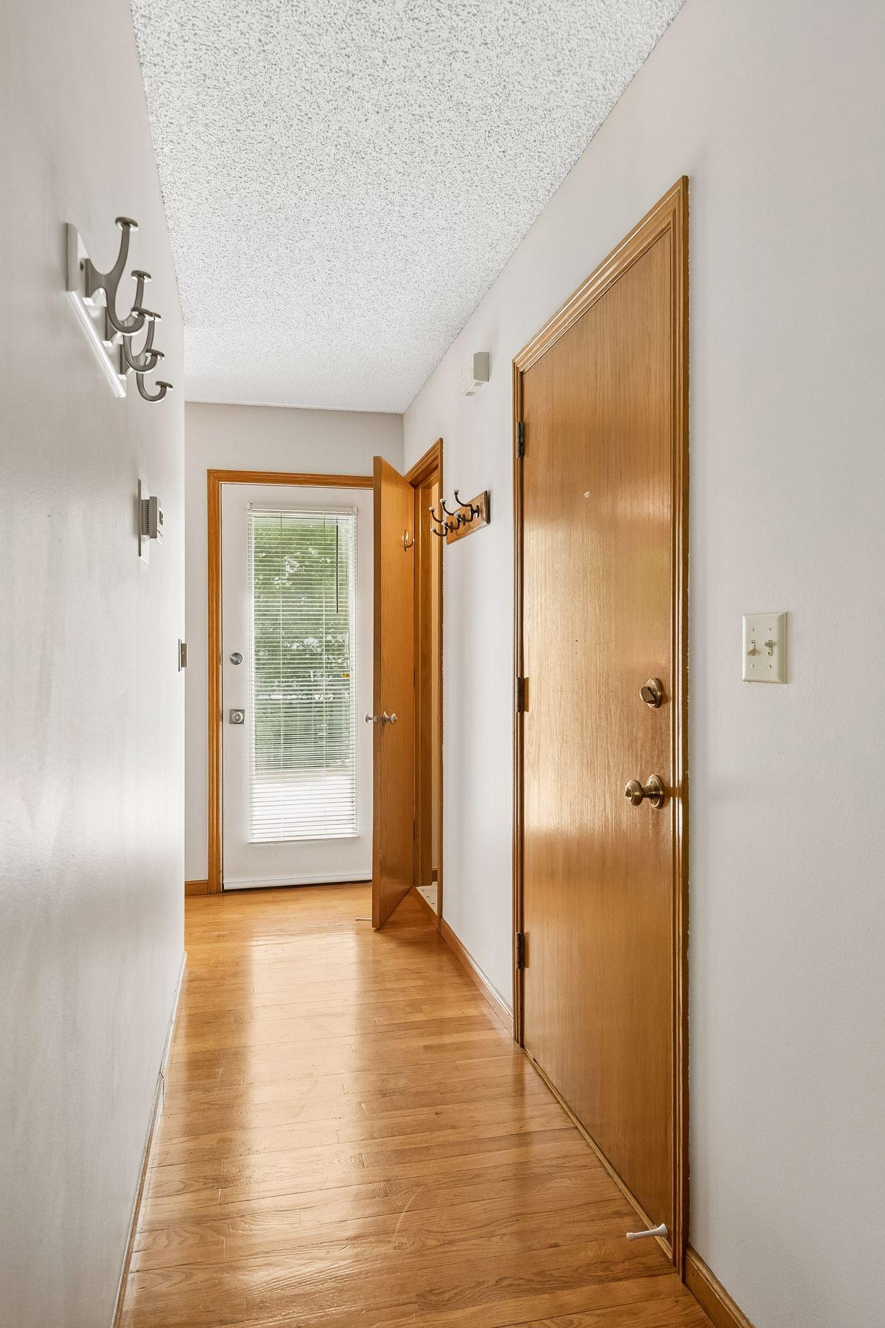 View of Residential at 930 Dartmouth Place, Minneapolis MN 55414, Minneapolis (7 of 48) - Mike Wilen | Minnesota Team Real Estate