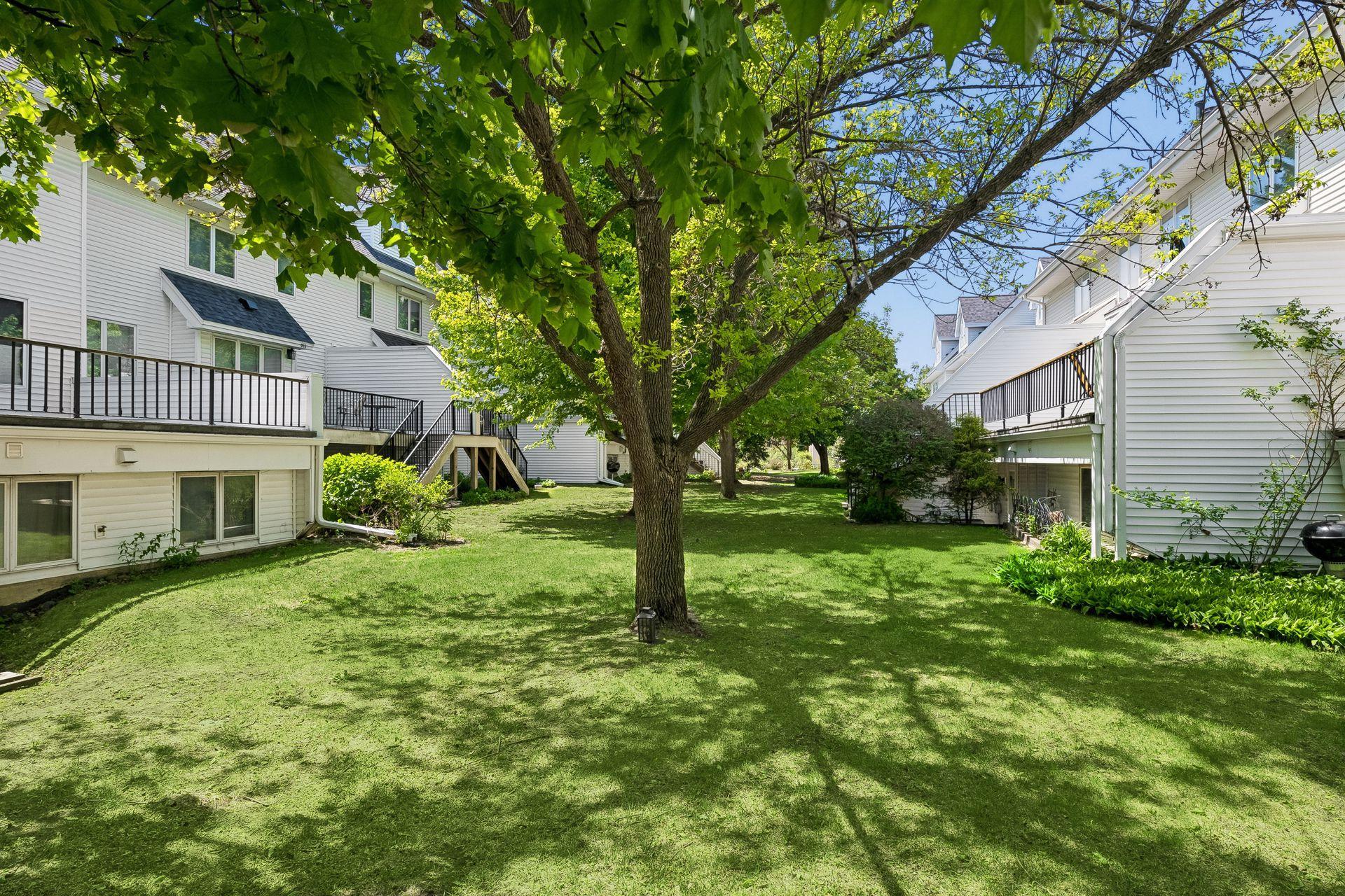 View of Residential at 930 Dartmouth Place, Minneapolis MN 55414, Minneapolis (40 of 48) - Mike Wilen | Minnesota Team Real Estate