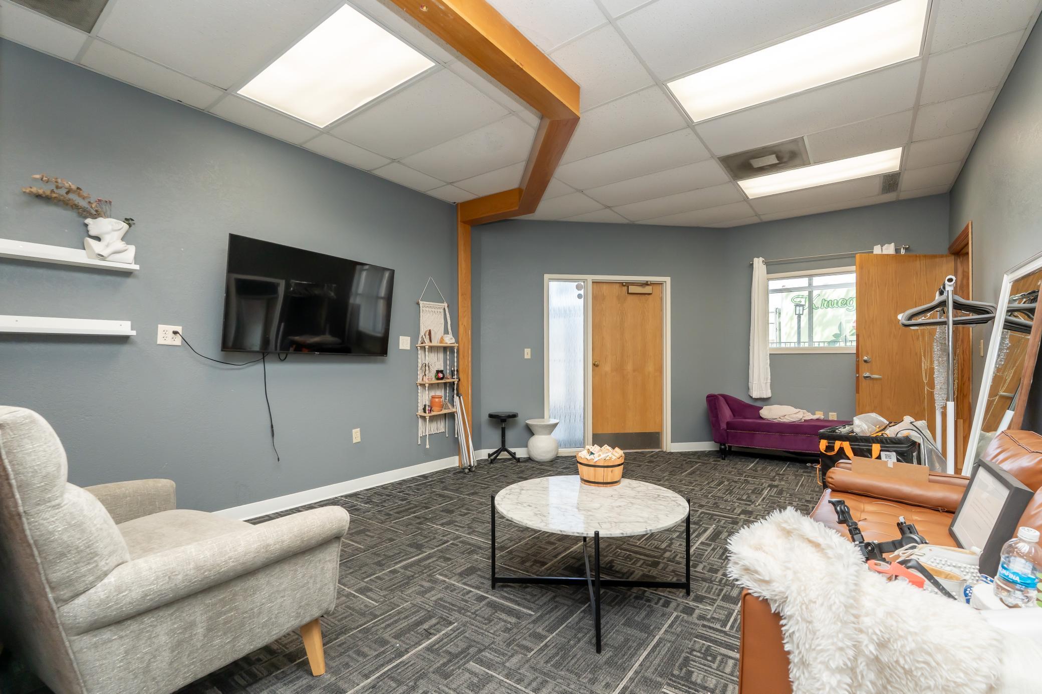 View of Commercial Sale at 702 10th Street, Glencoe MN 55336, Glencoe (18 of 32) - Mike Wilen | Minnesota Team Real Estate