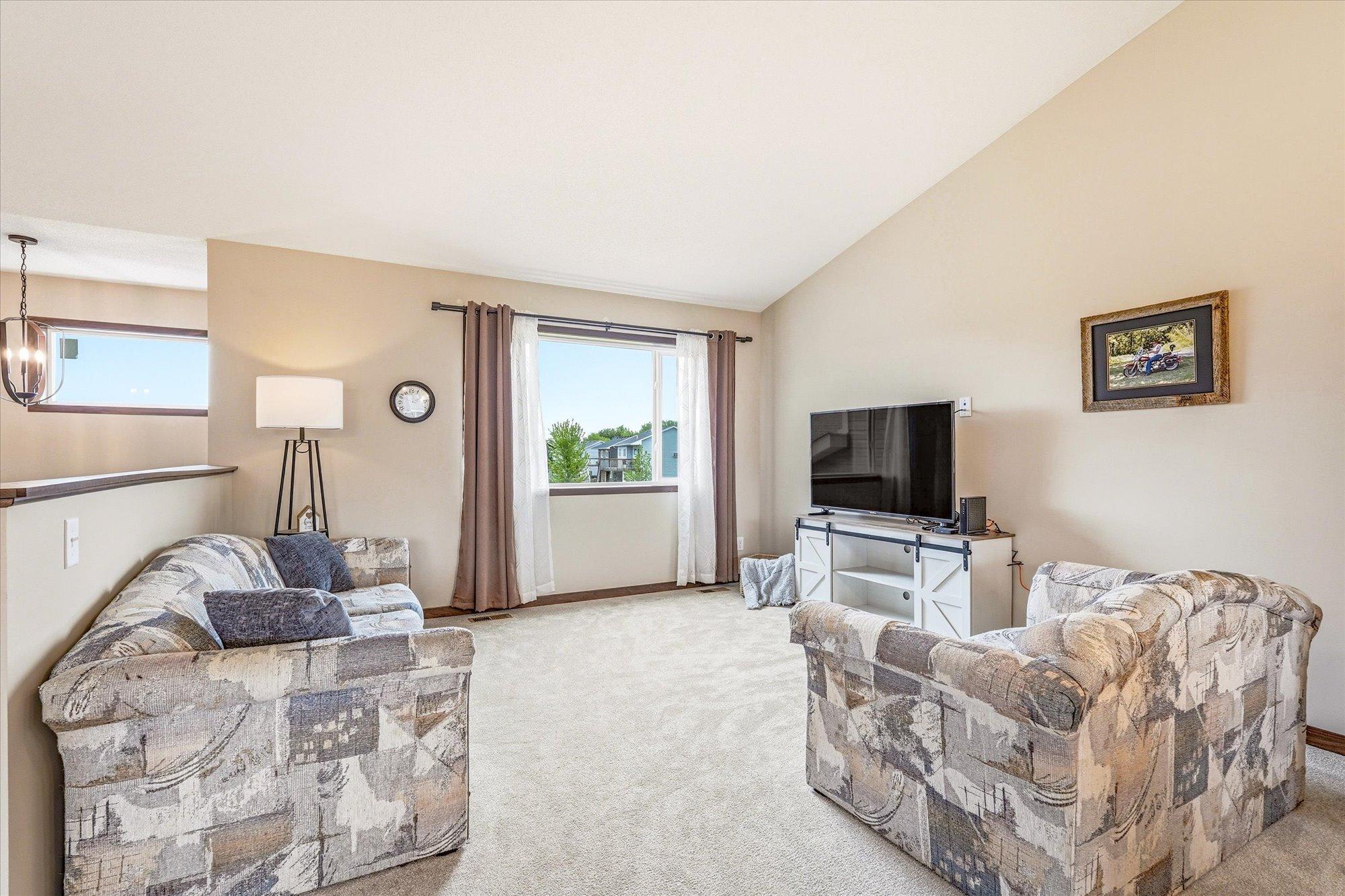 View of Residential at 422 Bluebird Drive, Isanti MN 55040, Isanti (6 of 54) - Mike Wilen | Minnesota Team Real Estate