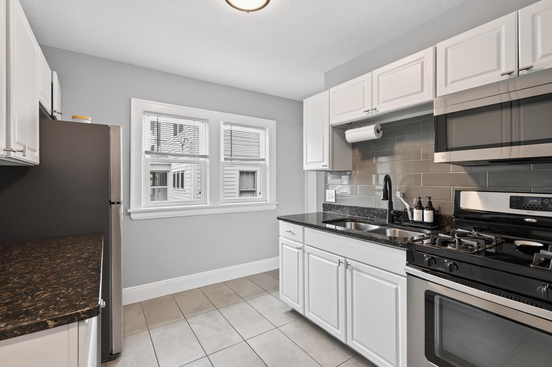 View of Residential at 1335 Sargent Avenue, Saint Paul MN 55105, Saint Paul (15 of 39) - Mike Wilen | Minnesota Team Real Estate