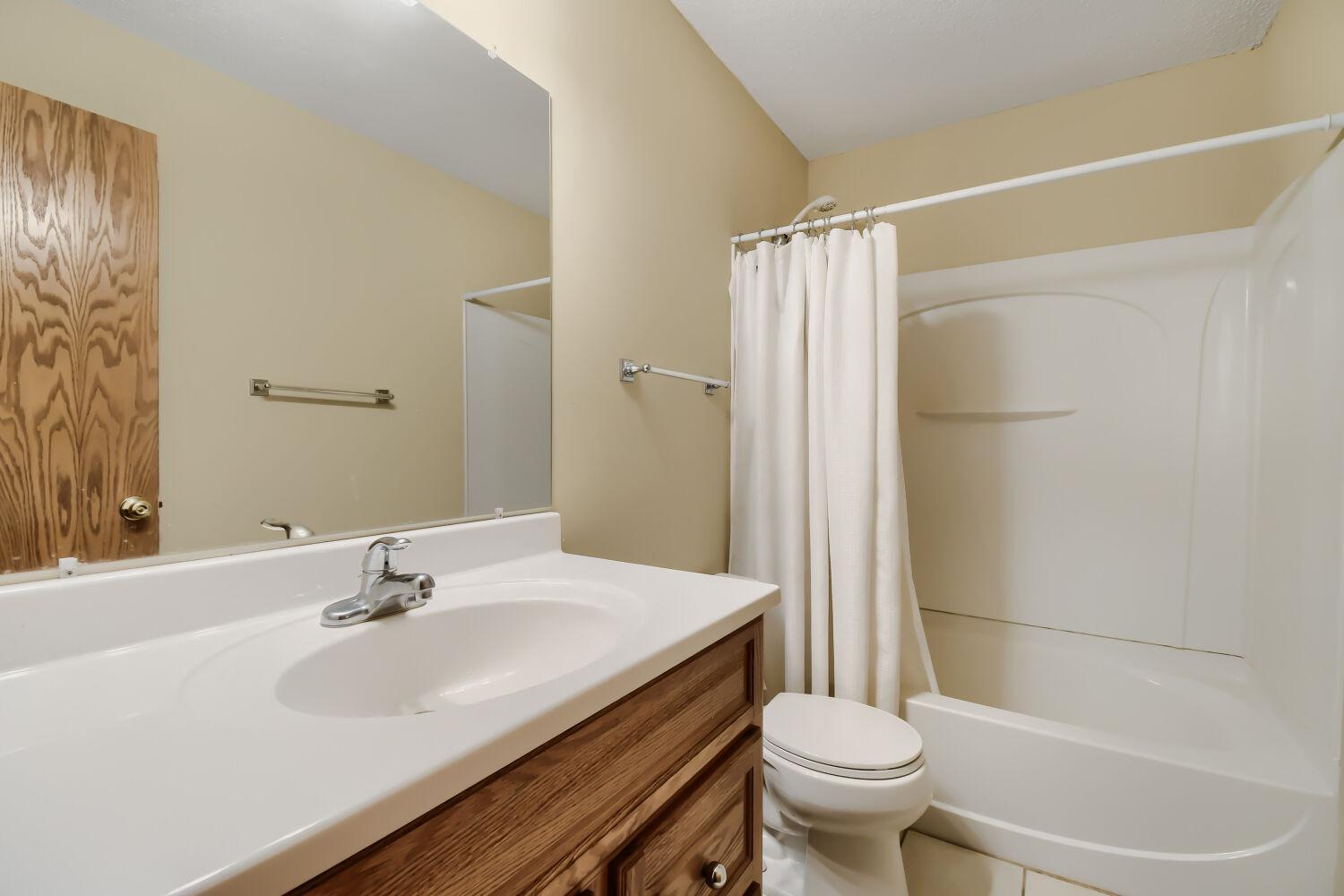 View of Residential at 834 Wescott Square, Eagan MN 55123, Eagan (14 of 17) - Mike Wilen | Minnesota Team Real Estate