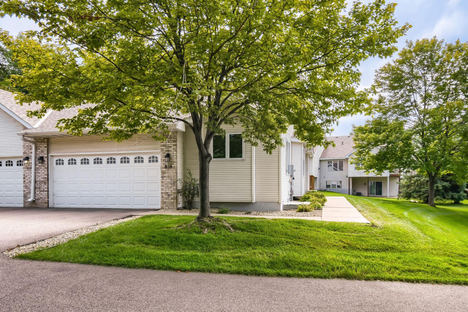 View of Residential at 834 Wescott Square, Eagan MN 55123, Eagan (2 of 17) - Mike Wilen | Minnesota Team Real Estate