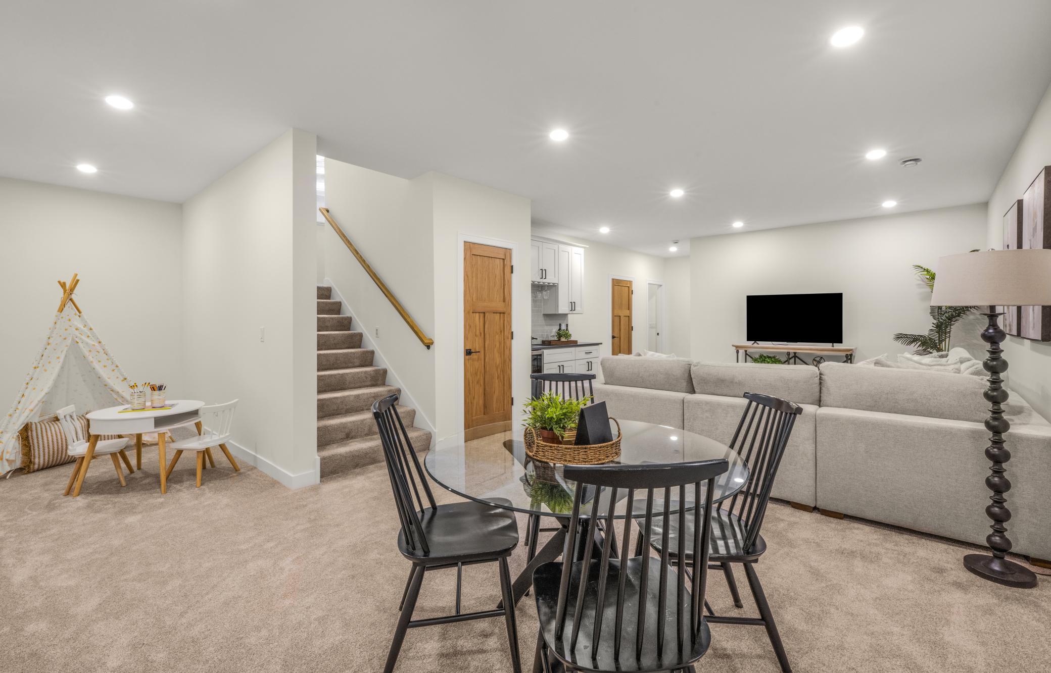 View of Residential at 3213 Holmes Avenue, Minneapolis MN 55408, Minneapolis (22 of 46) - Mike Wilen | Minnesota Team Real Estate
