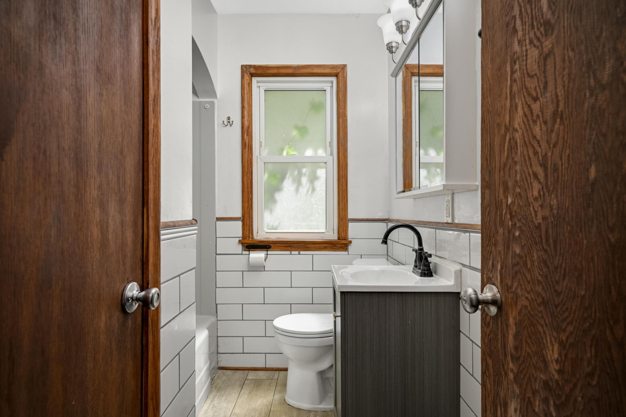 View of Residential at 1015 Hubbard Avenue, Saint Paul MN 55104, Saint Paul (15 of 29) - Mike Wilen | Minnesota Team Real Estate