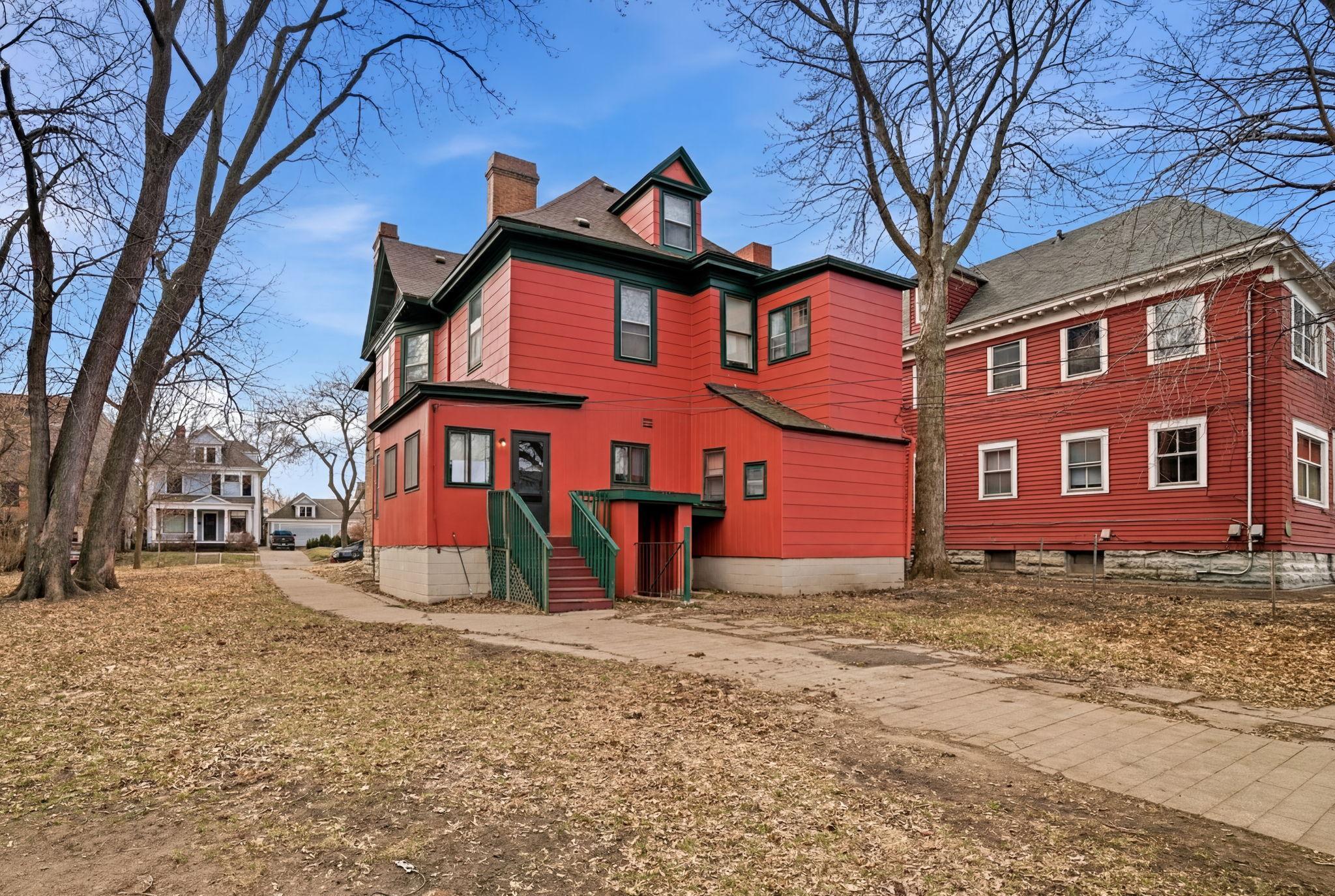 View of Residential Income at 475 Dayton Avenue, Saint Paul MN 55102, Saint Paul (15 of 16) - Mike Wilen | Minnesota Team Real Estate