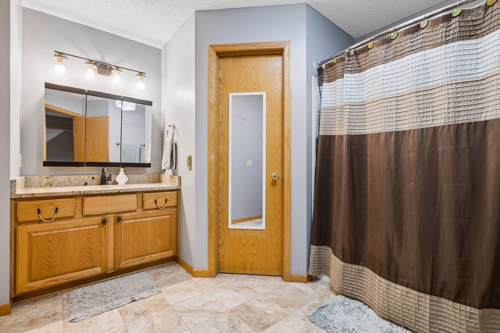 View of Residential at 4099 Meadowlark Curve, Eagan MN 55122, Eagan (26 of 33) - Mike Wilen | Minnesota Team Real Estate