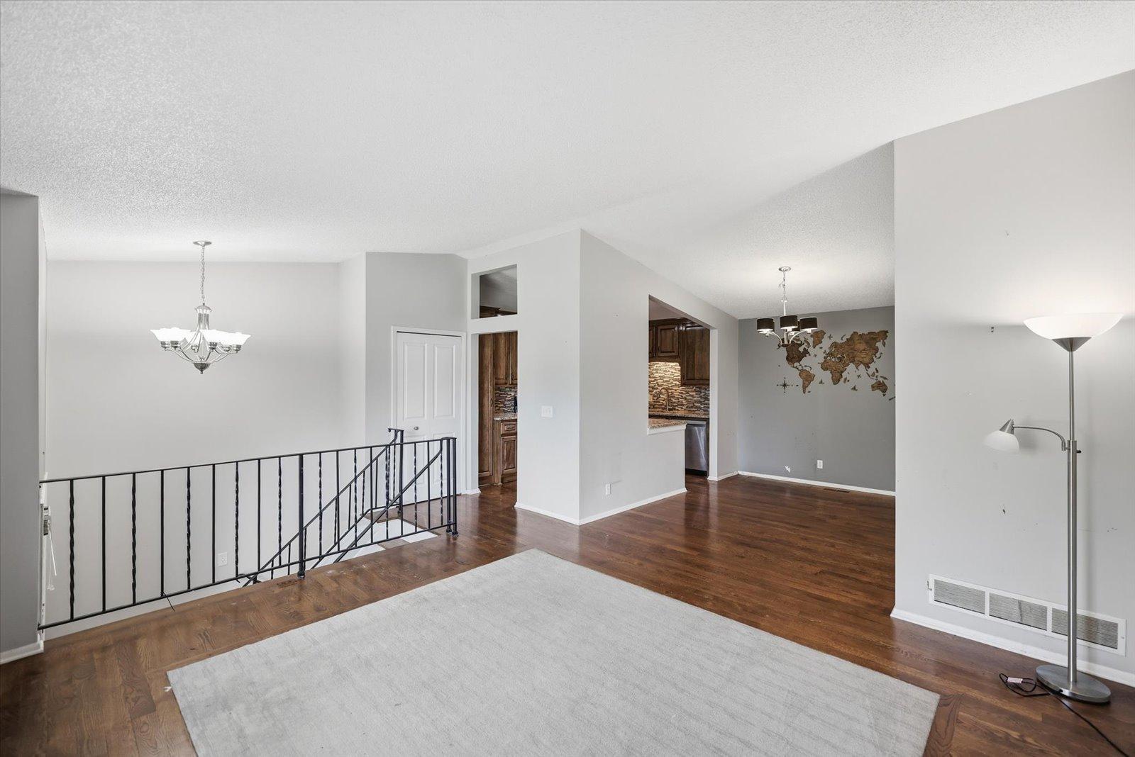 View of Residential at 6838 Sandlewood Road, Woodbury MN 55125, Woodbury (10 of 36) - Mike Wilen | Minnesota Team Real Estate