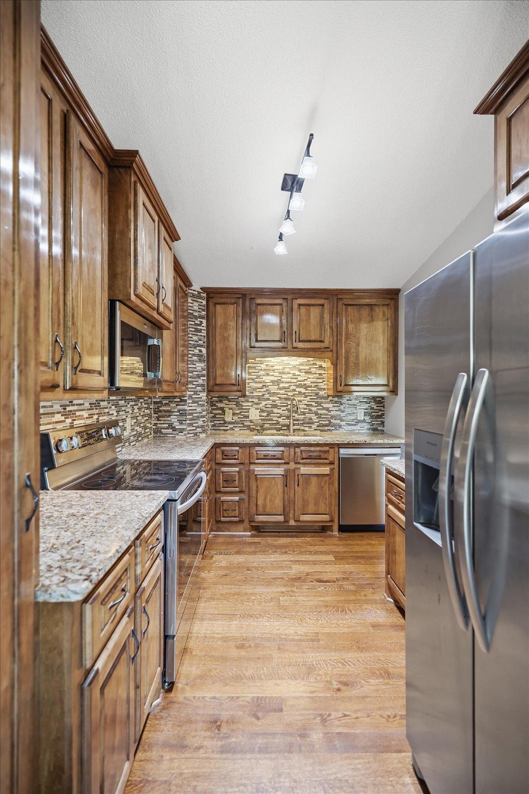 View of Residential at 6838 Sandlewood Road, Woodbury MN 55125, Woodbury (17 of 36) - Mike Wilen | Minnesota Team Real Estate